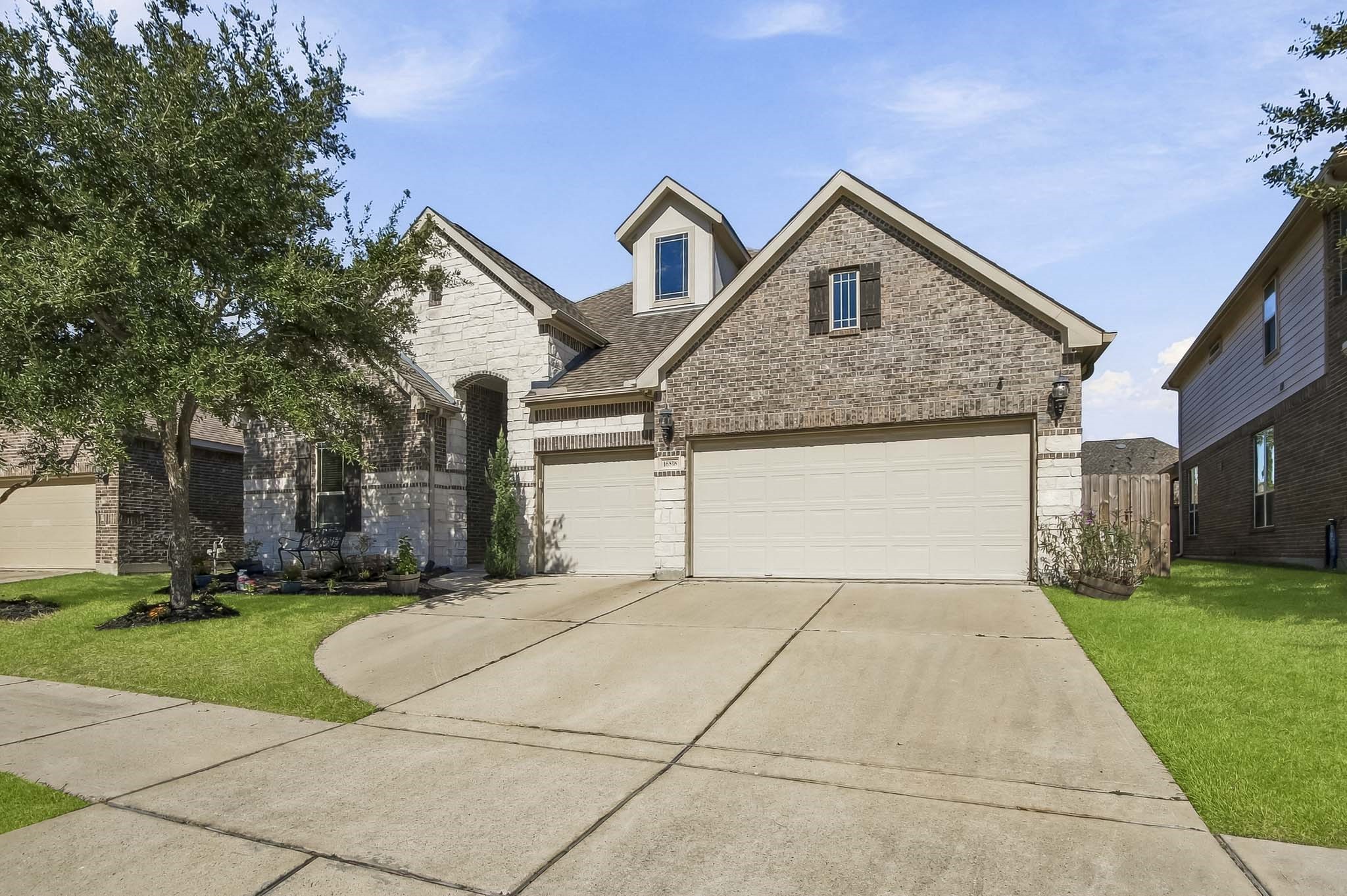 16818 Lake Limestone Lane, Houston, TX 77044
