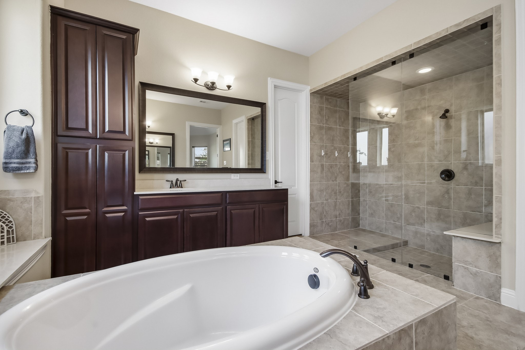 16818 Lake Limestone Lane, Houston, TX 77044