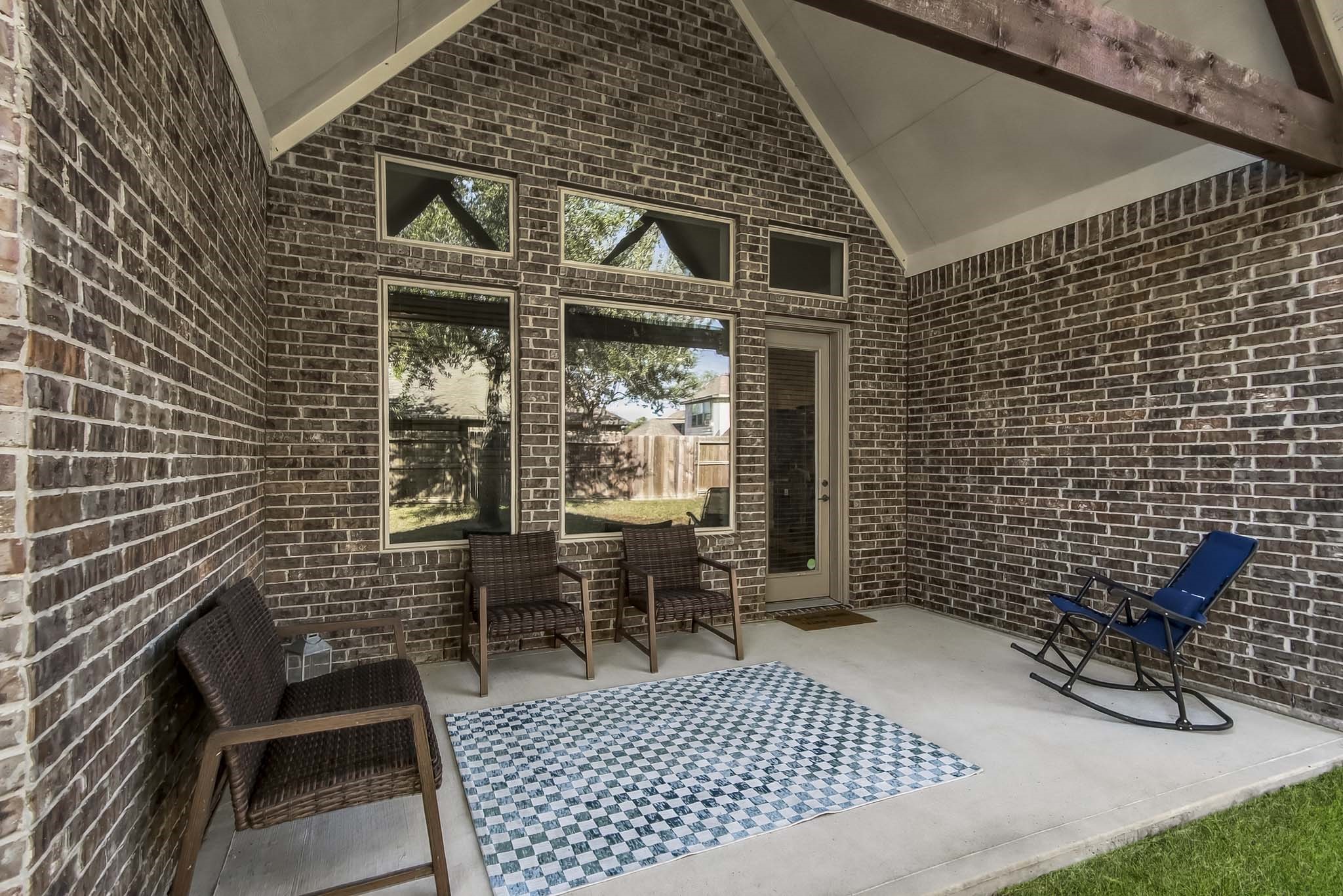 16818 Lake Limestone Lane, Houston, TX 77044