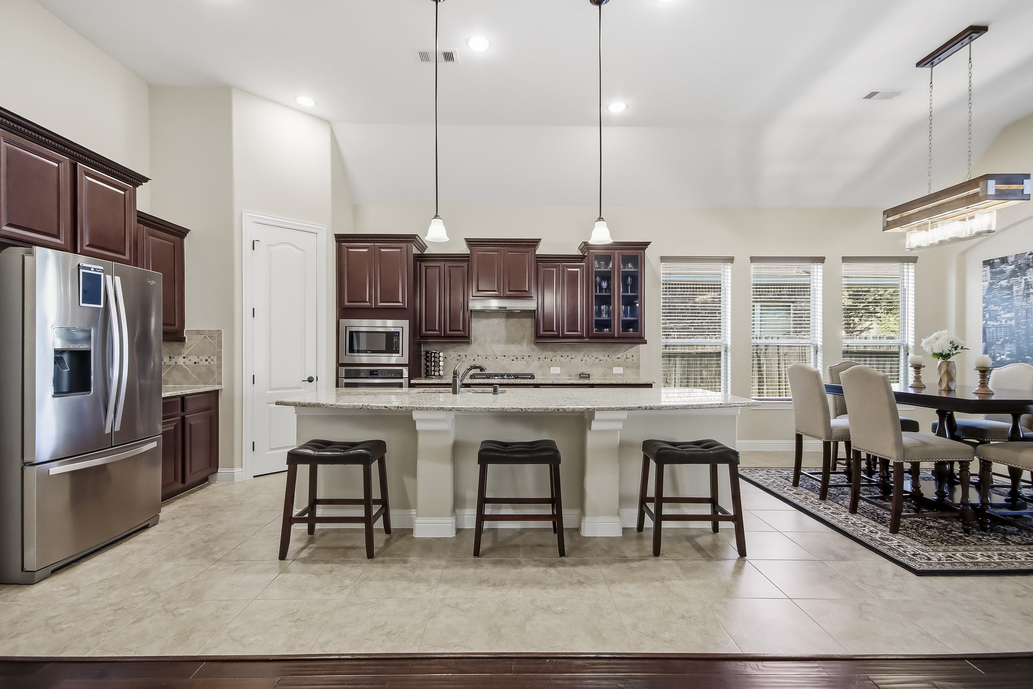 16818 Lake Limestone Lane, Houston, TX 77044
