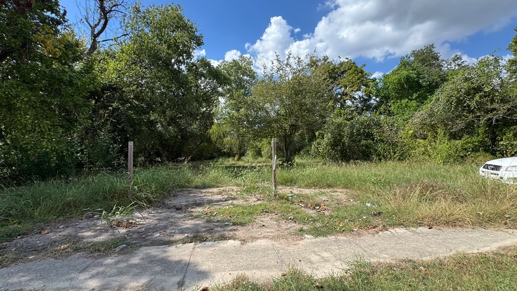 7607 Lockwood Drive, Houston, TX 77016