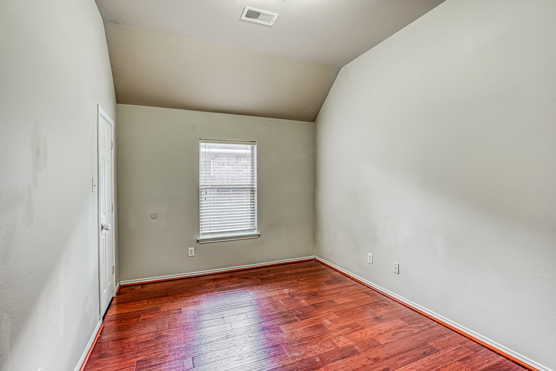 606 Red Oak Canyon Lane, La Marque, TX 77568