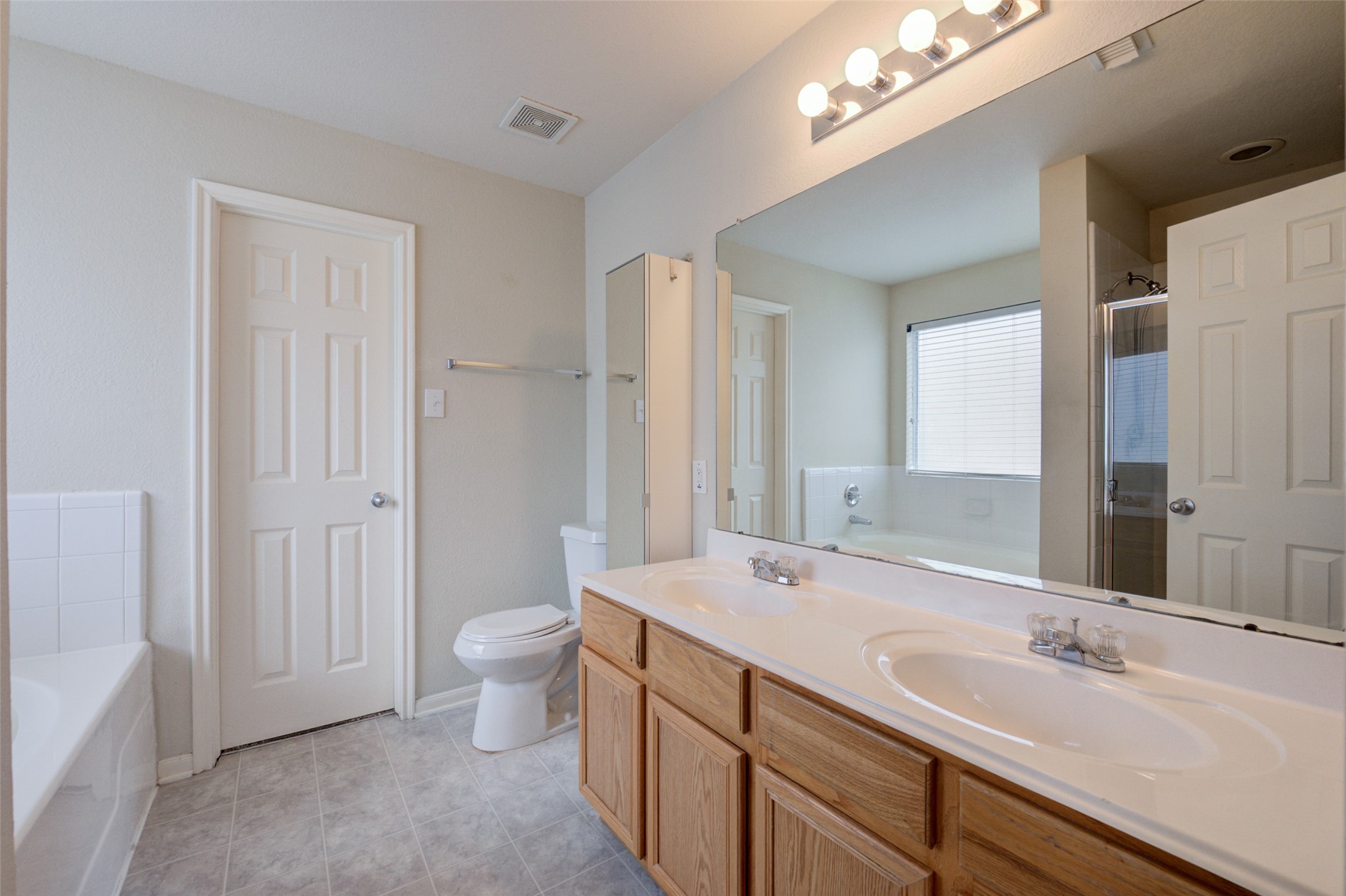 3814 Tammony Park Lane, Friendswood, TX 77546