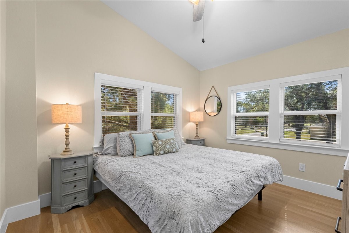 1005 Bryan Avenue, Seabrook, TX 77586
