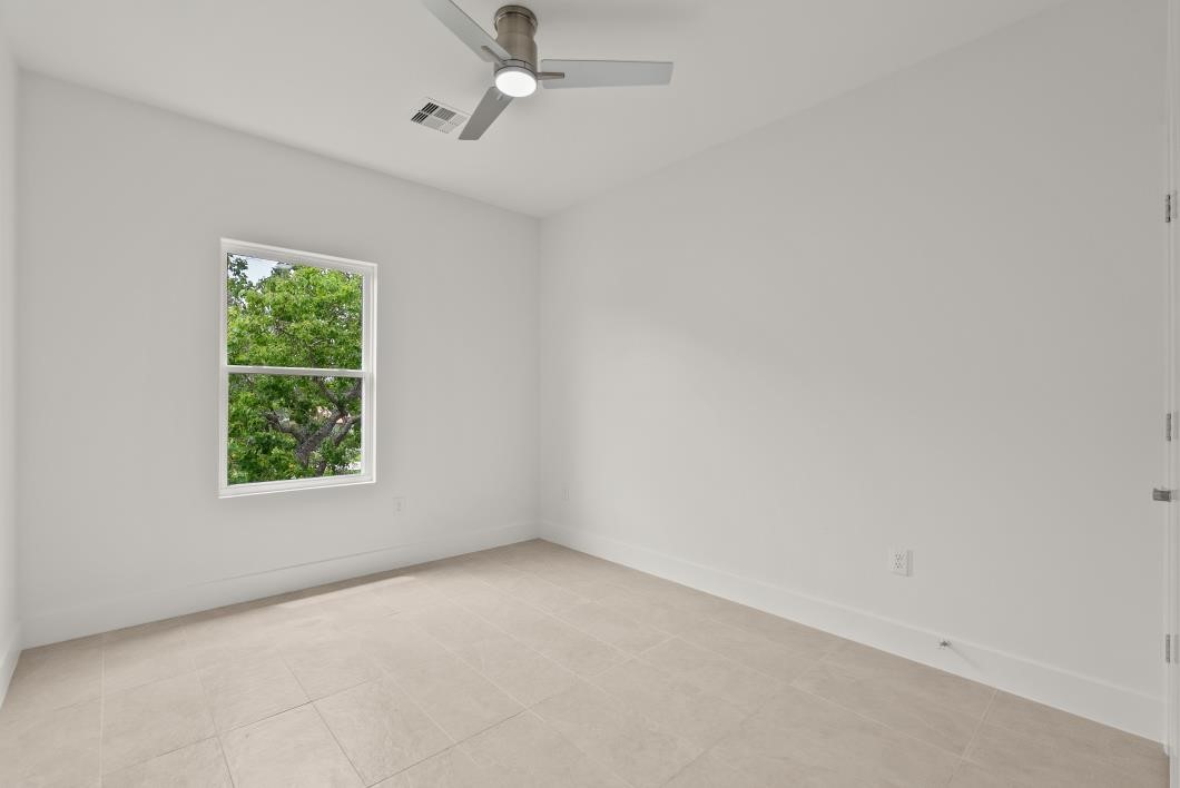 510 2nd street, San Leon, TX 77539