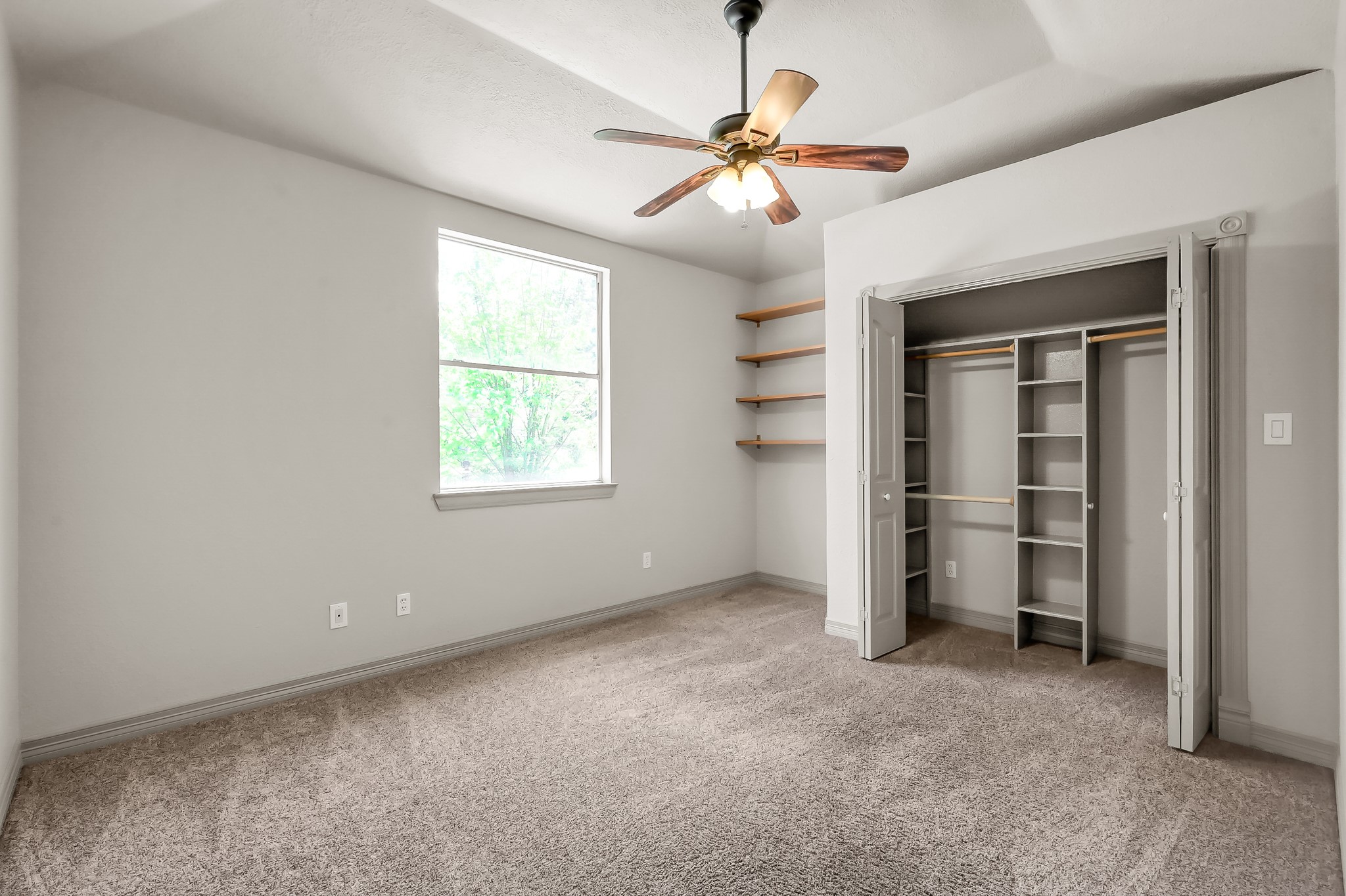 Third Bedroom with lots of Shelving