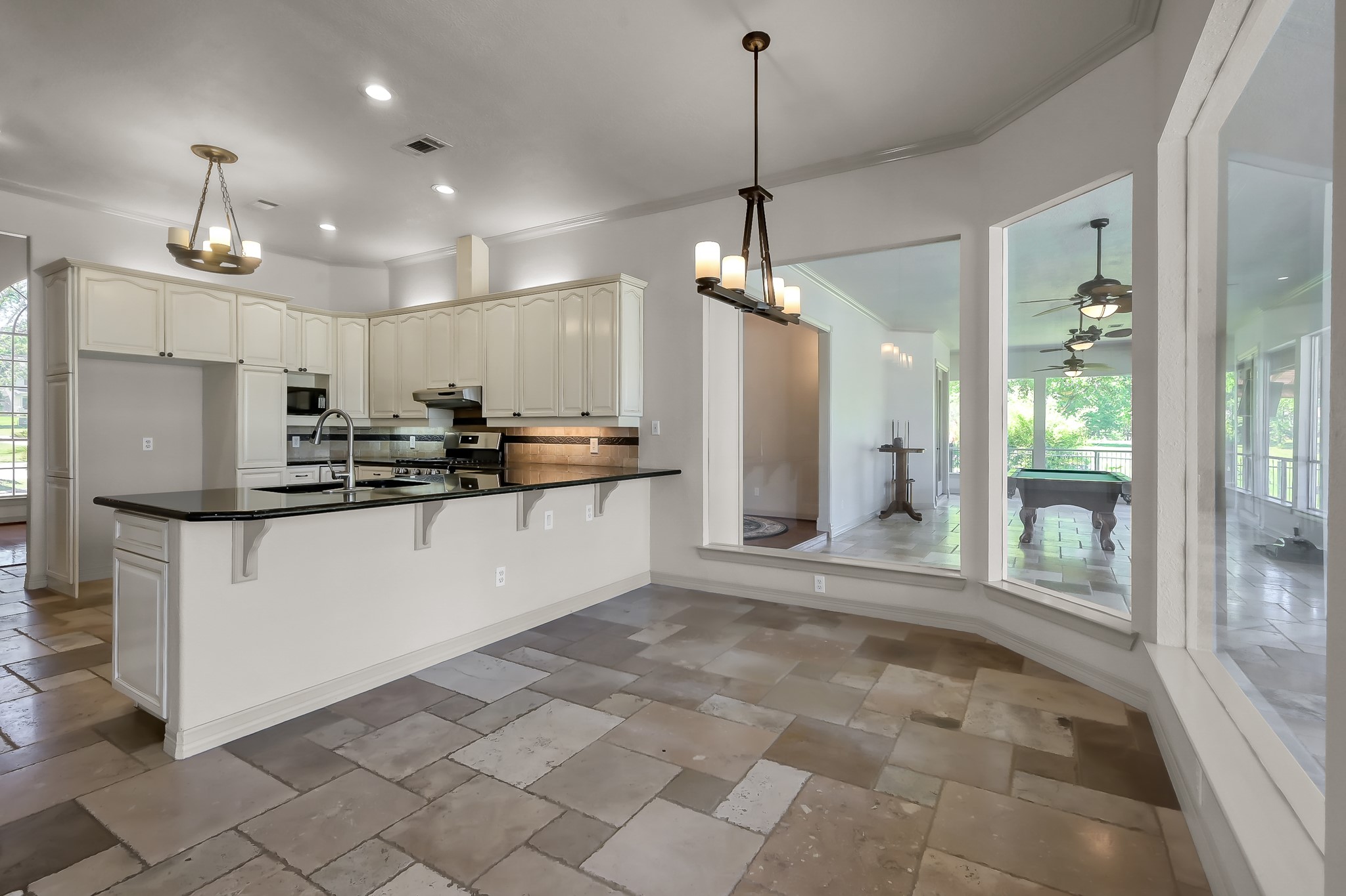 Breakfast Room