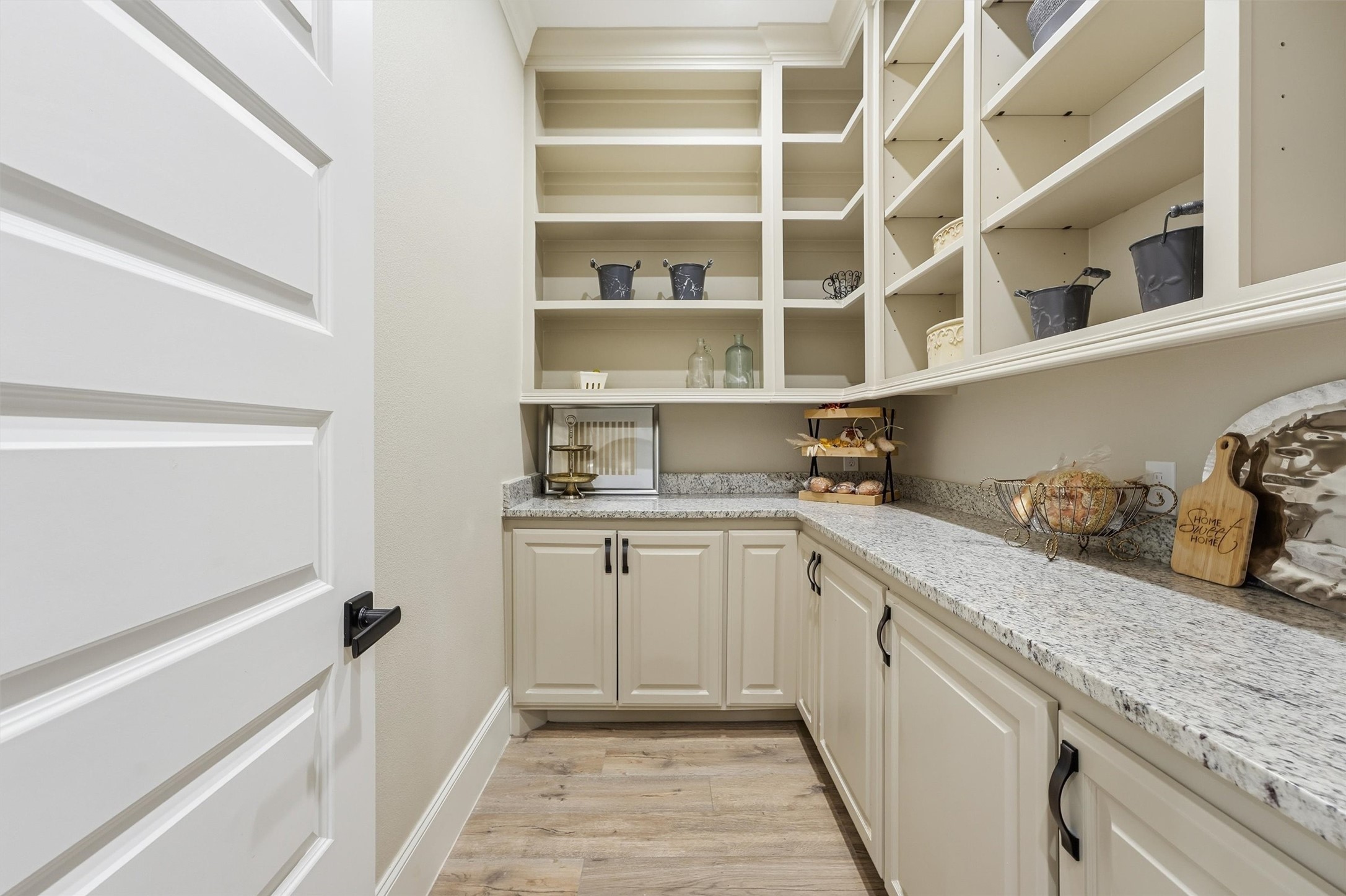 23562 Cannondale Loop, Montgomery, TX 77316
