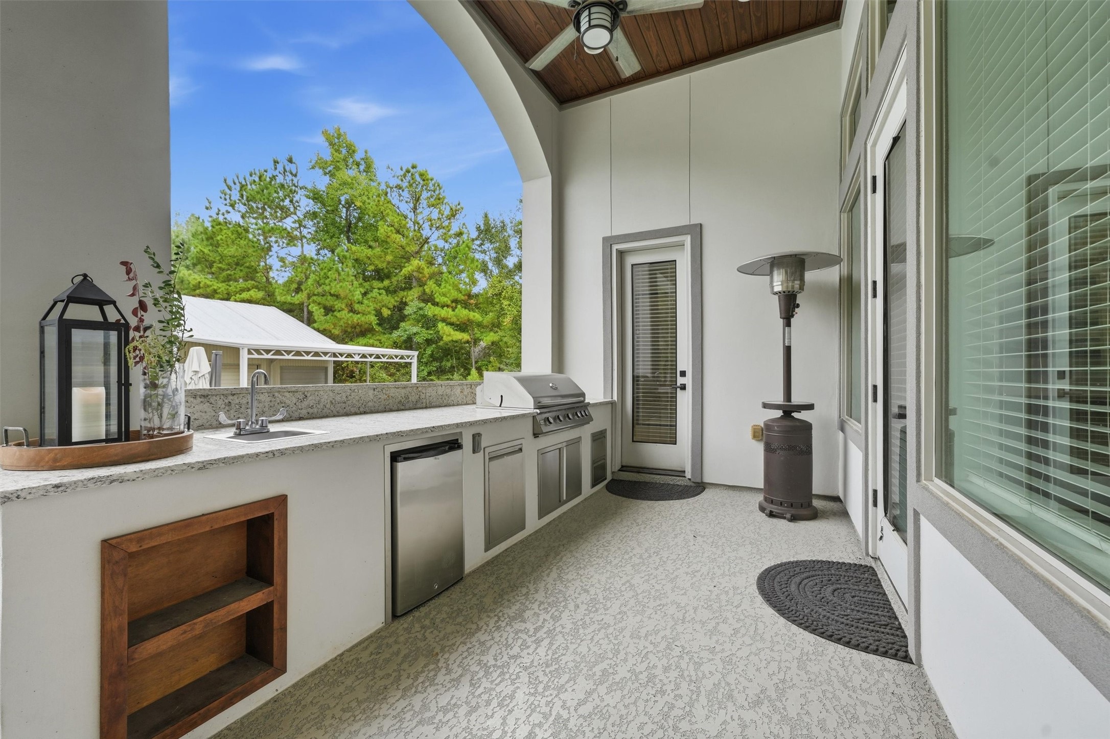 23562 Cannondale Loop, Montgomery, TX 77316