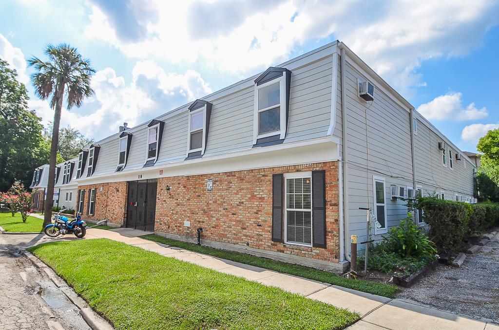 1423 Hawthorne, #16, Houston, TX 77006