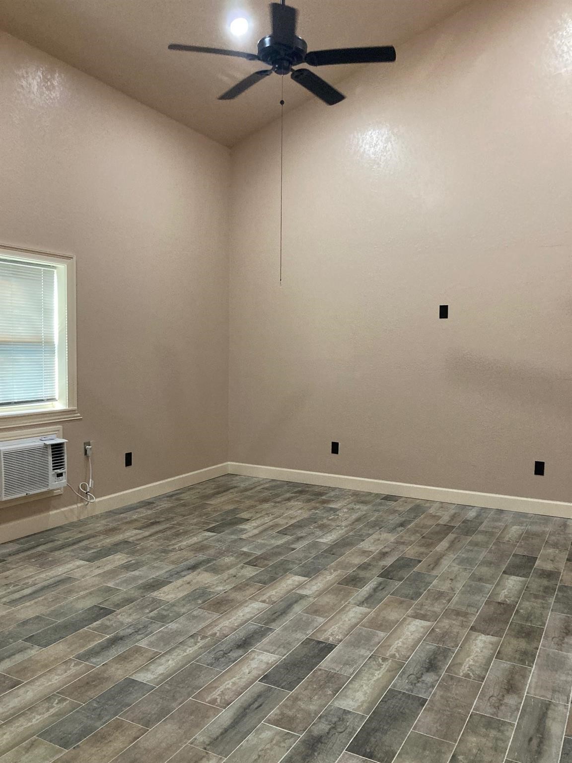 4384 County Road 197, Alvin, TX 77511