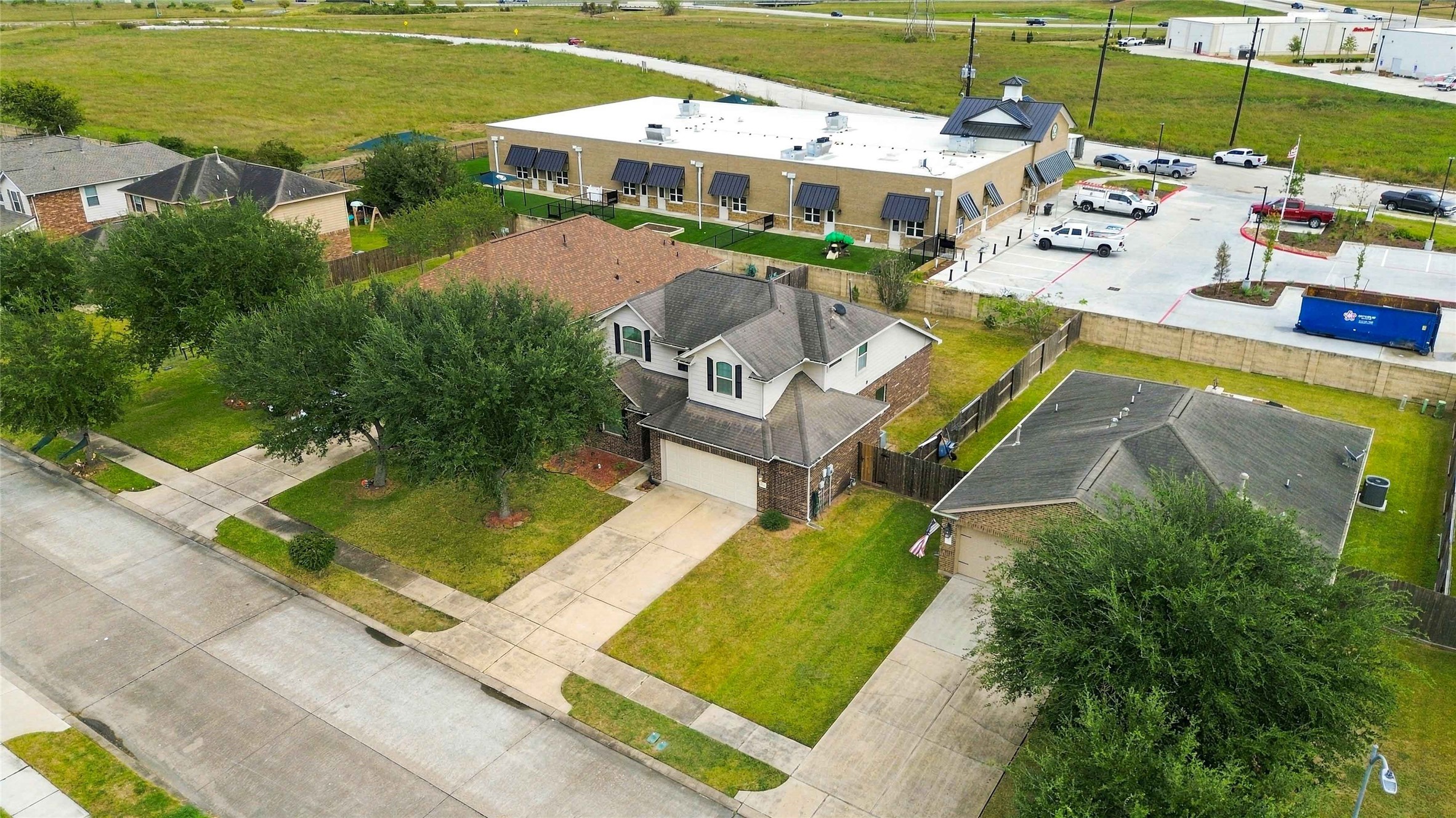 9707 Golden Cypress Drive, Rosharon, TX 77583