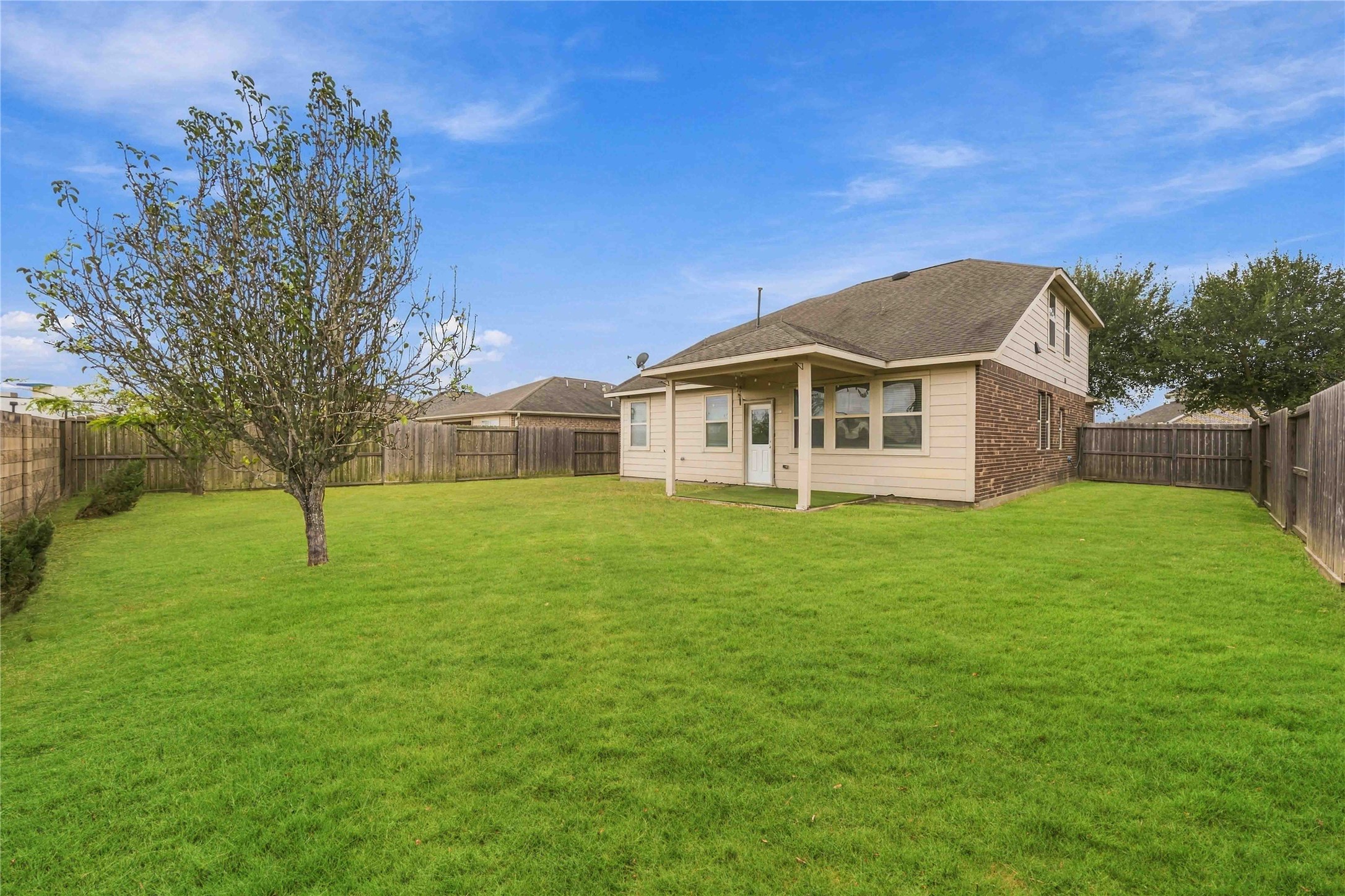 9707 Golden Cypress Drive, Rosharon, TX 77583