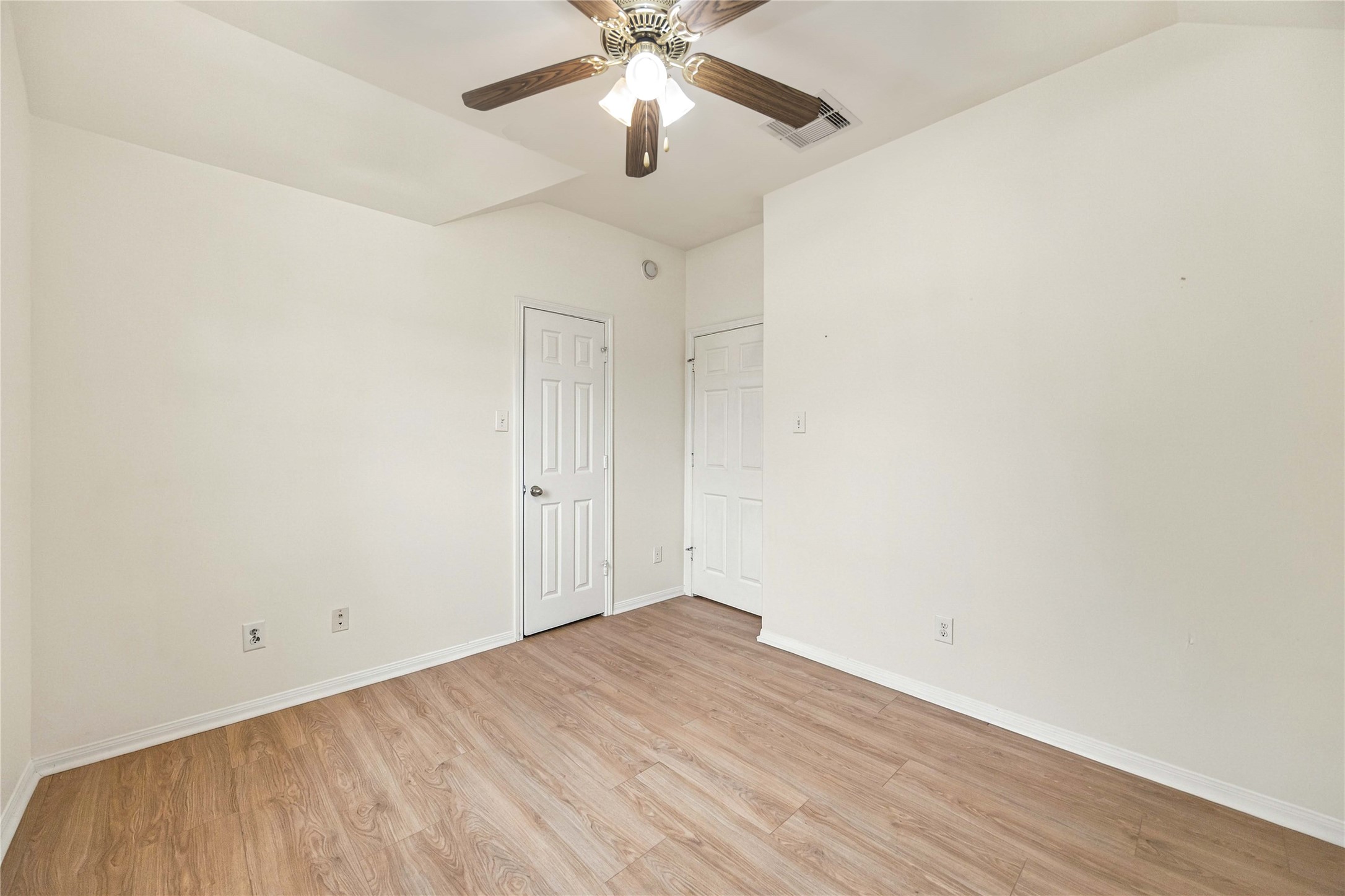 9707 Golden Cypress Drive, Rosharon, TX 77583