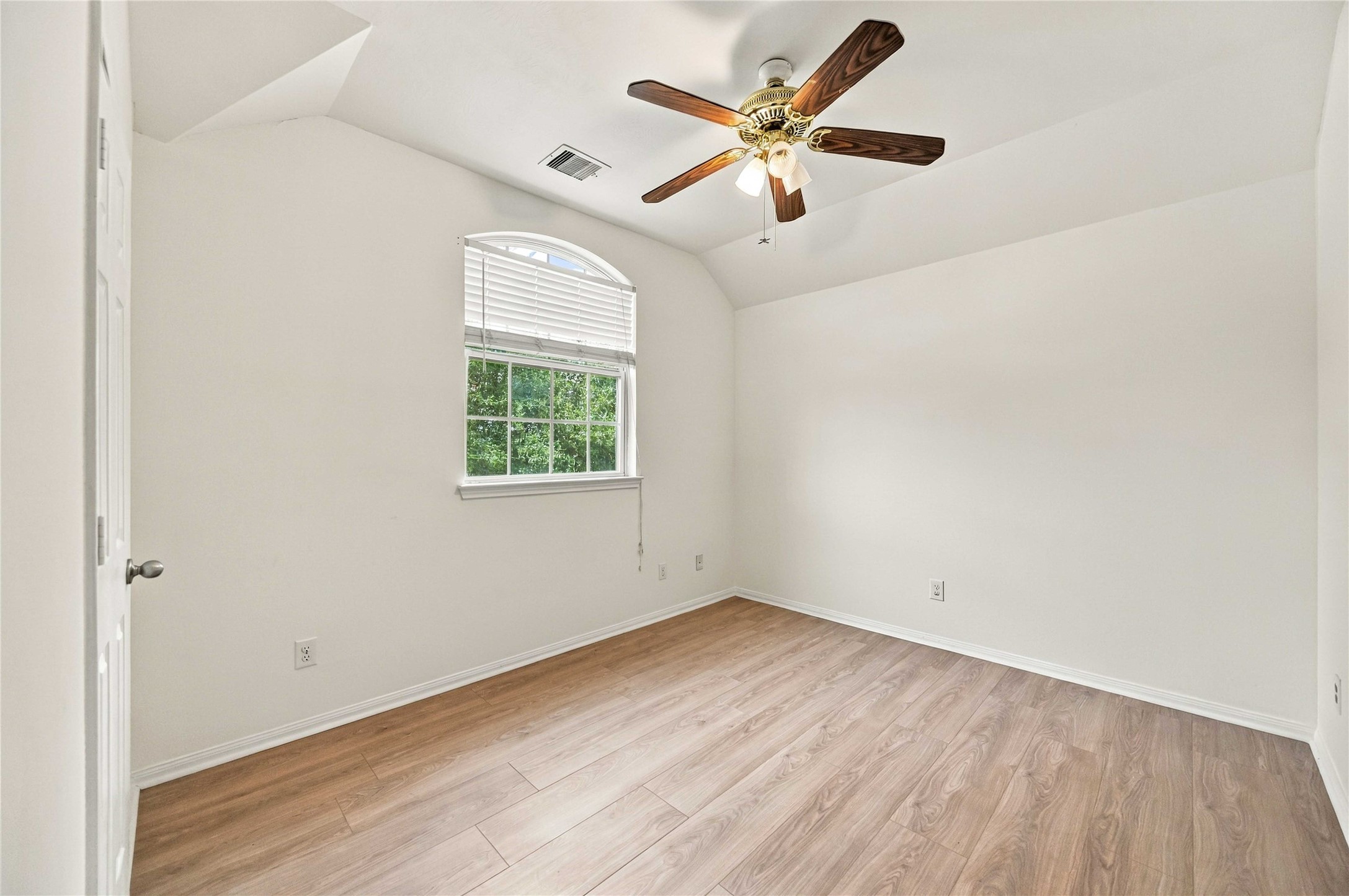 9707 Golden Cypress Drive, Rosharon, TX 77583