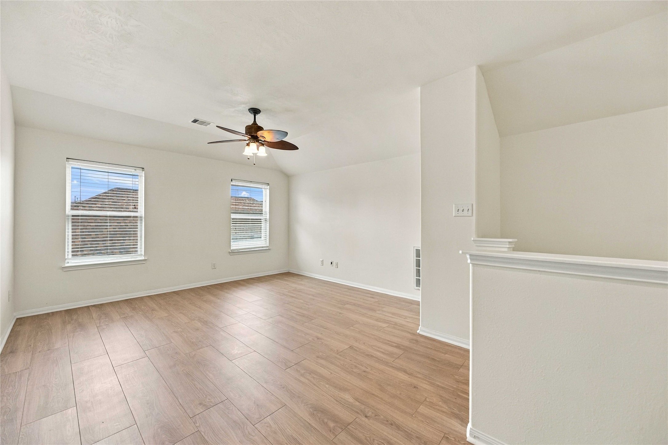 9707 Golden Cypress Drive, Rosharon, TX 77583