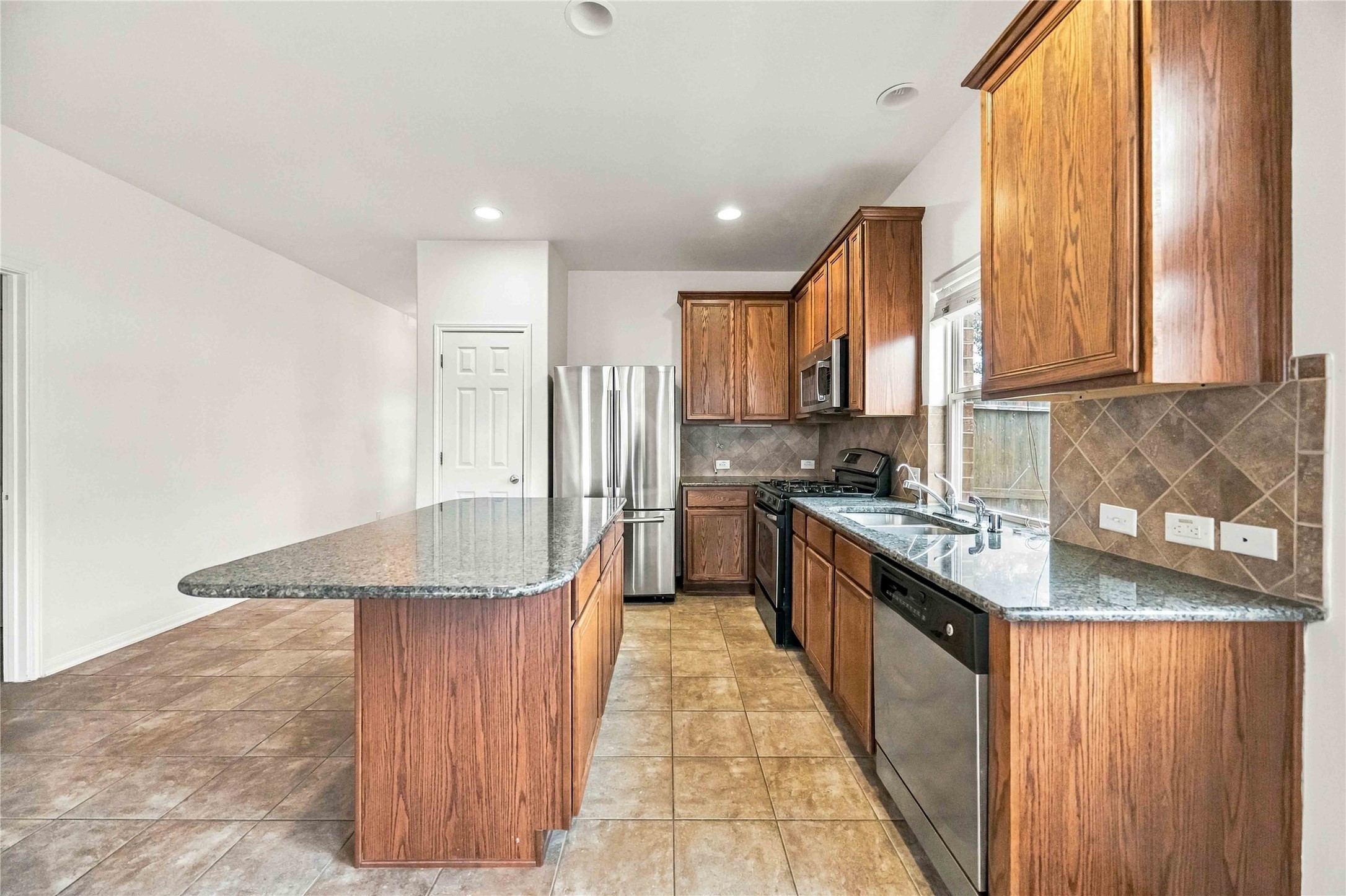 9707 Golden Cypress Drive, Rosharon, TX 77583