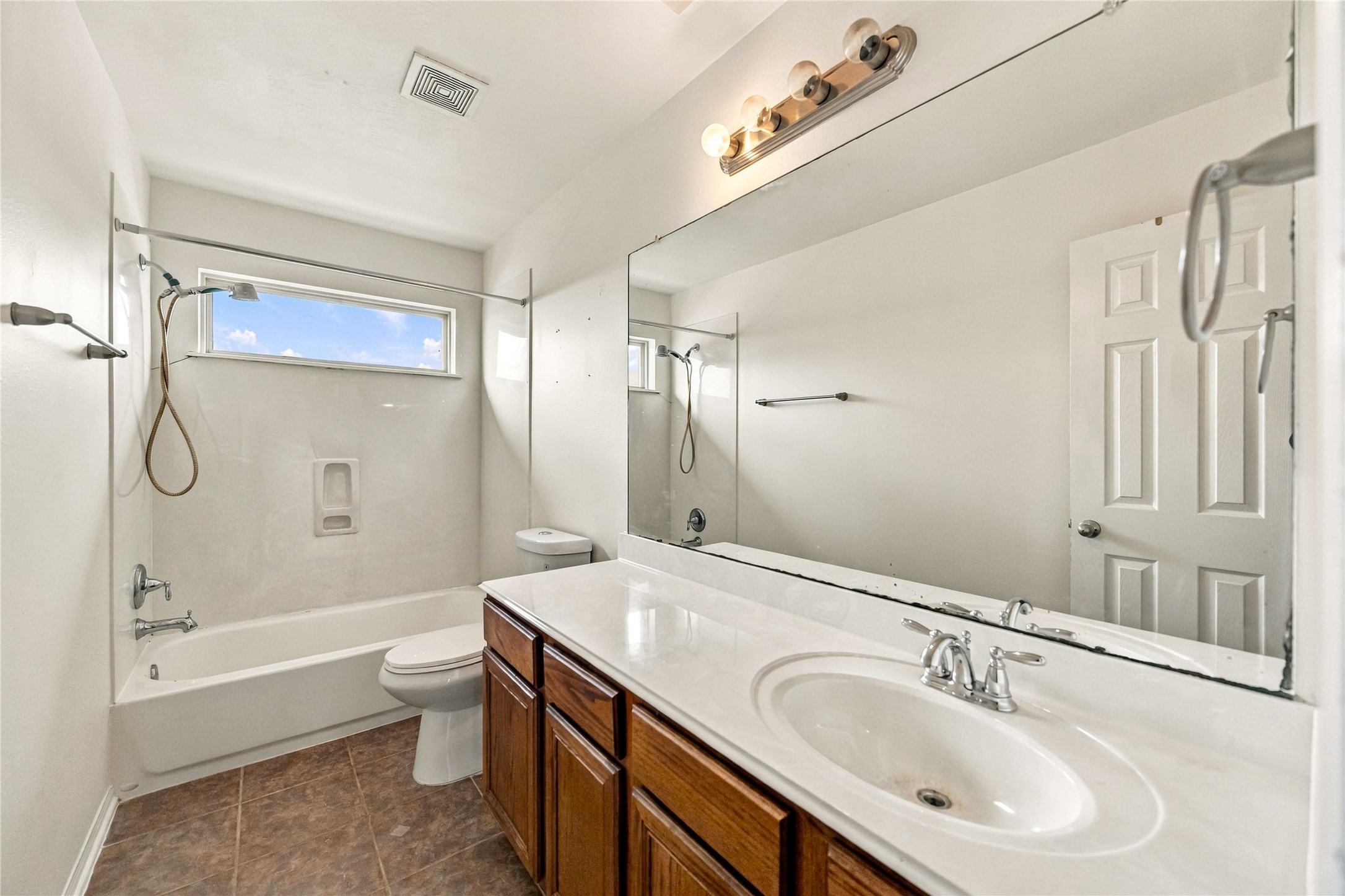 9707 Golden Cypress Drive, Rosharon, TX 77583