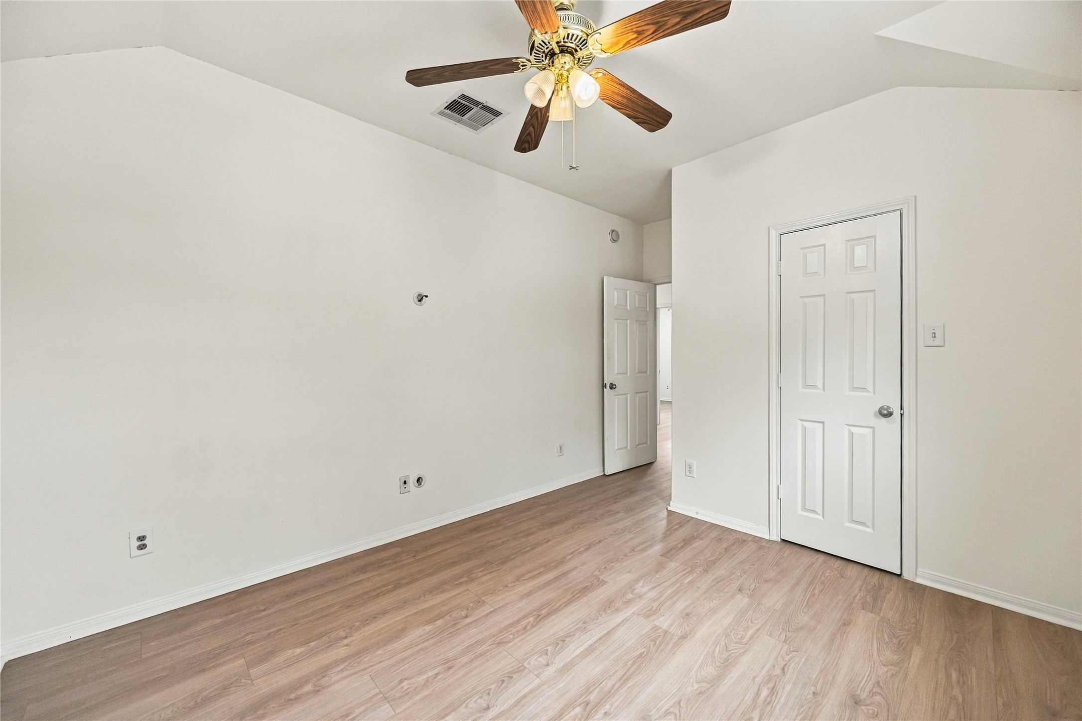 9707 Golden Cypress Drive, Rosharon, TX 77583