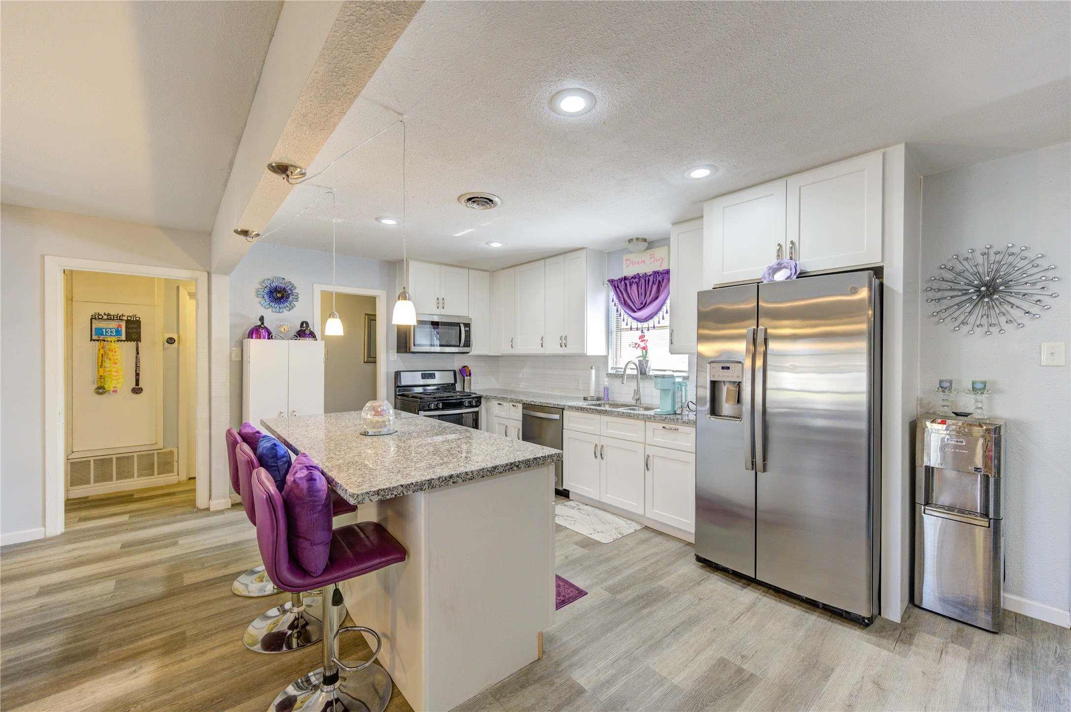 Another view of the kitchen.