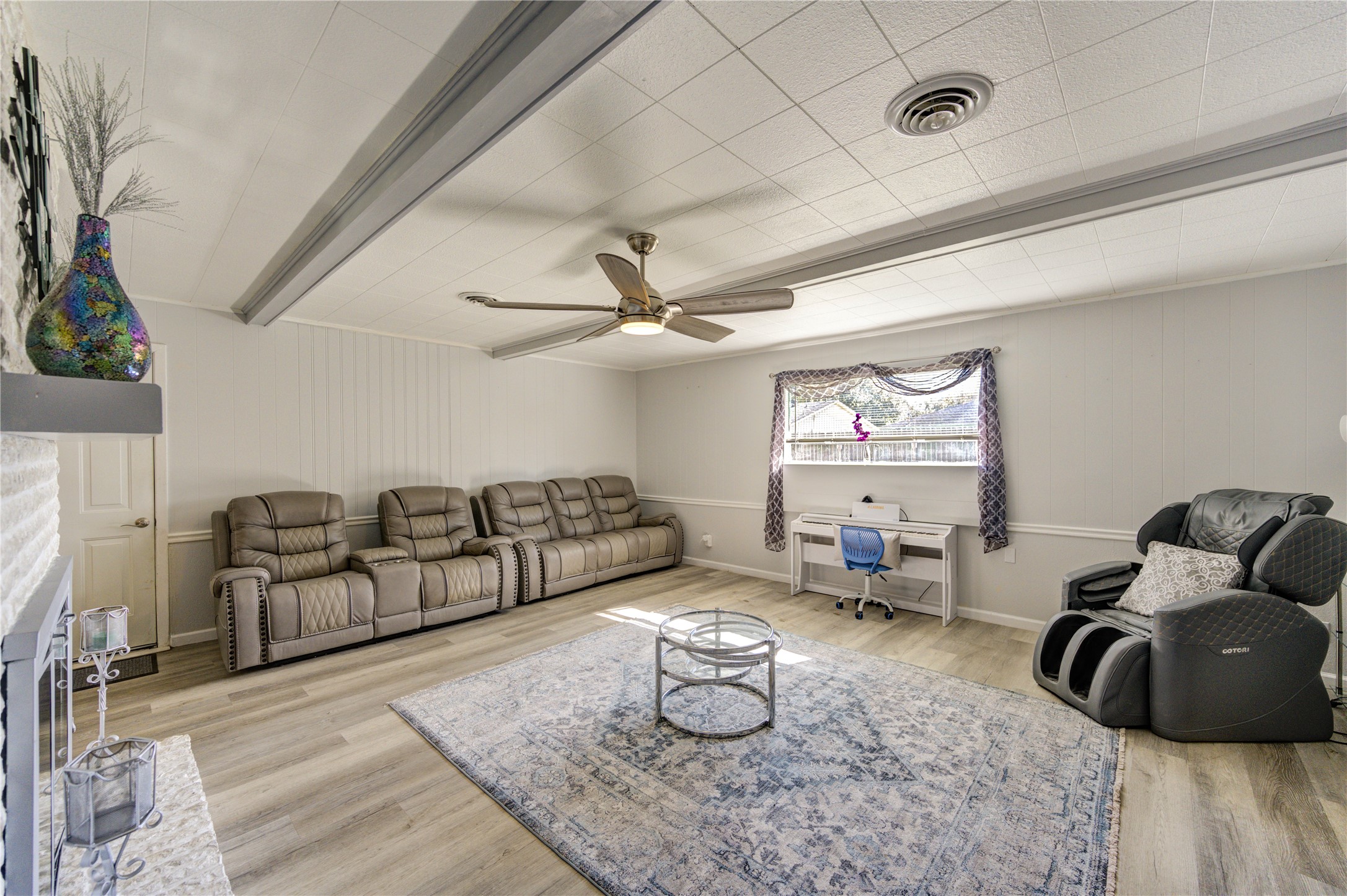 Another view of the den.