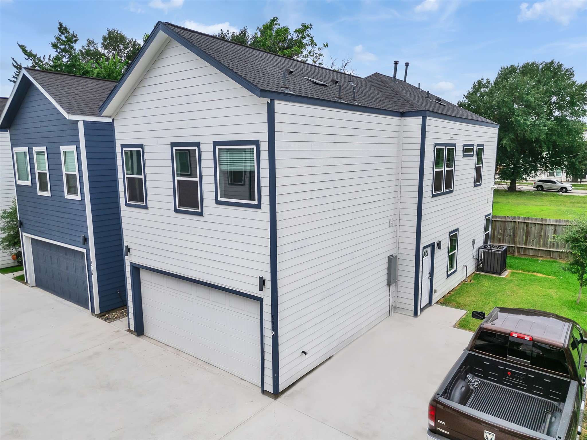 855 S Victory Drive, #C, Houston, TX 77088