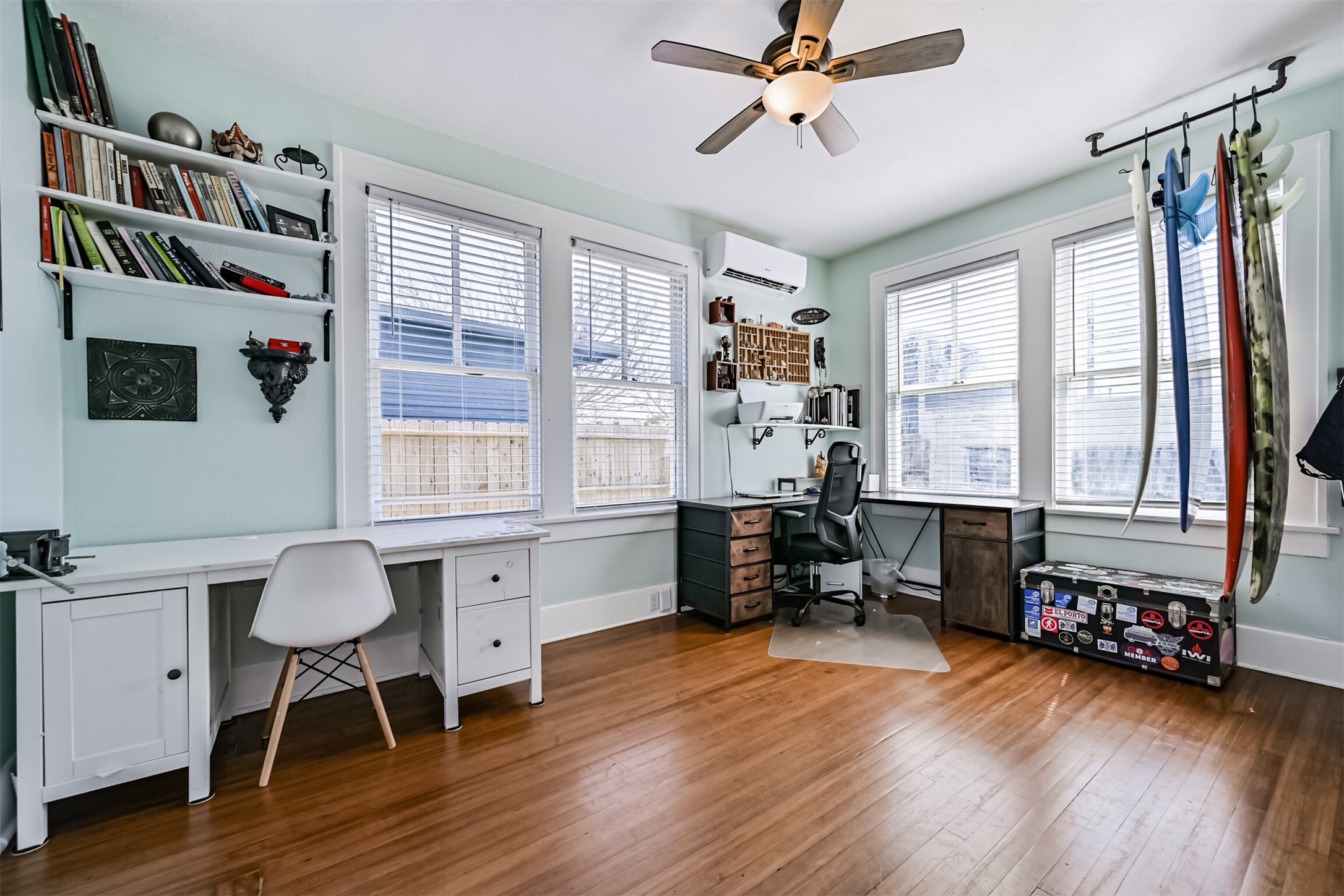 3519 Avenue R 1/2, Galveston, TX 77550