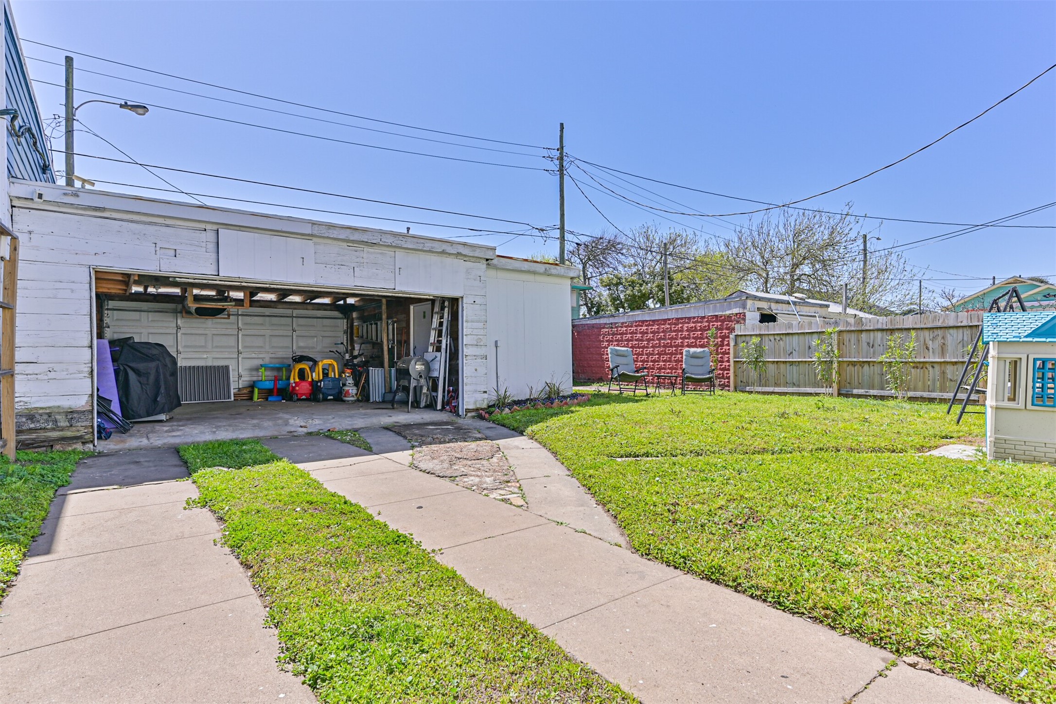 3519 Avenue R 1/2, Galveston, TX 77550