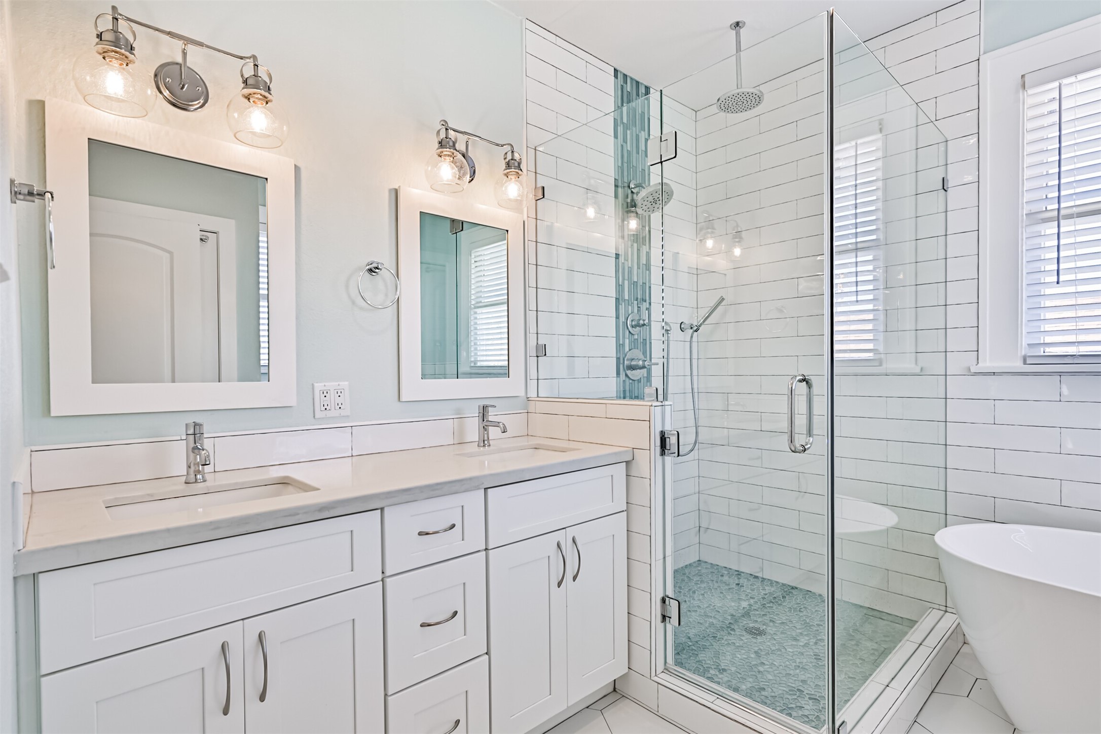 3519 Avenue R 1/2, Galveston, TX 77550
