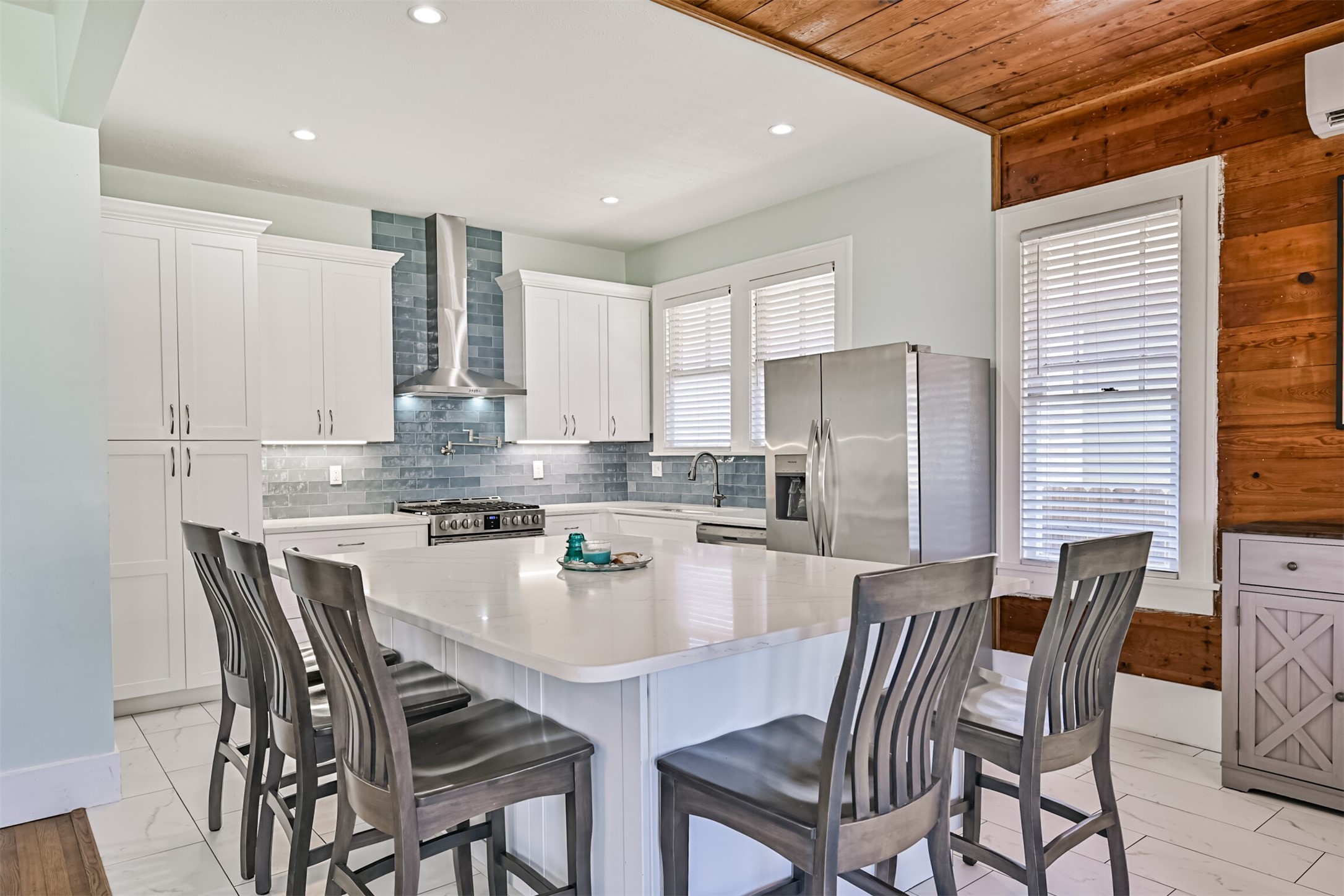 3519 Avenue R 1/2, Galveston, TX 77550