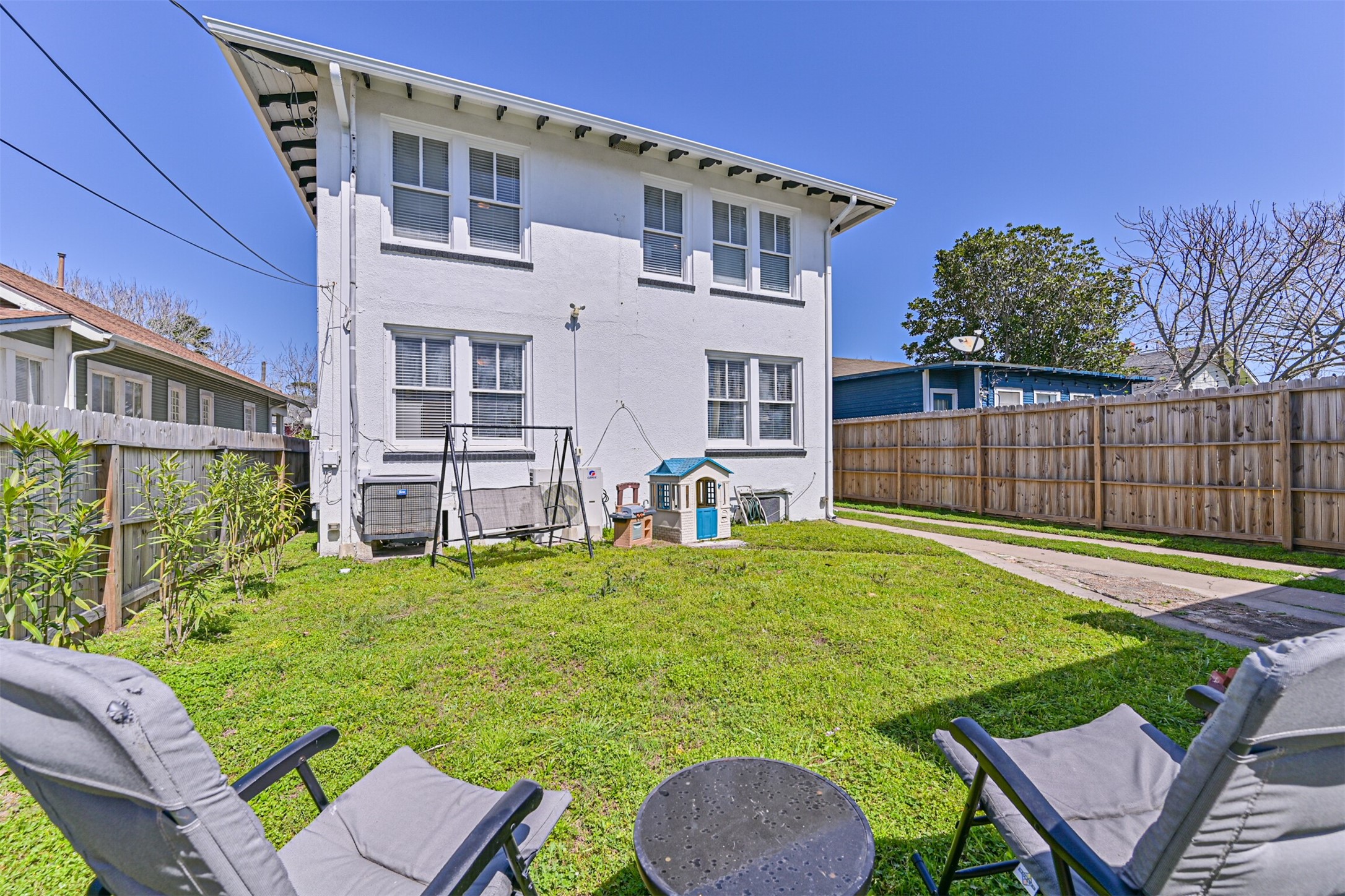 3519 Avenue R 1/2, Galveston, TX 77550
