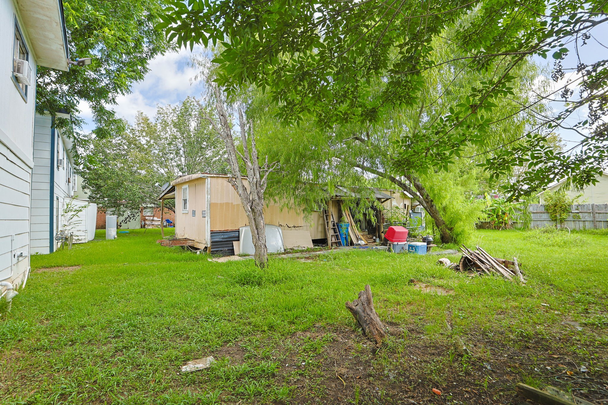 2312 & 2315 Avenue B, #5, Dickinson, TX 77539 2312 & 2315 Avenue B, #5, Dickinson, TX 77539