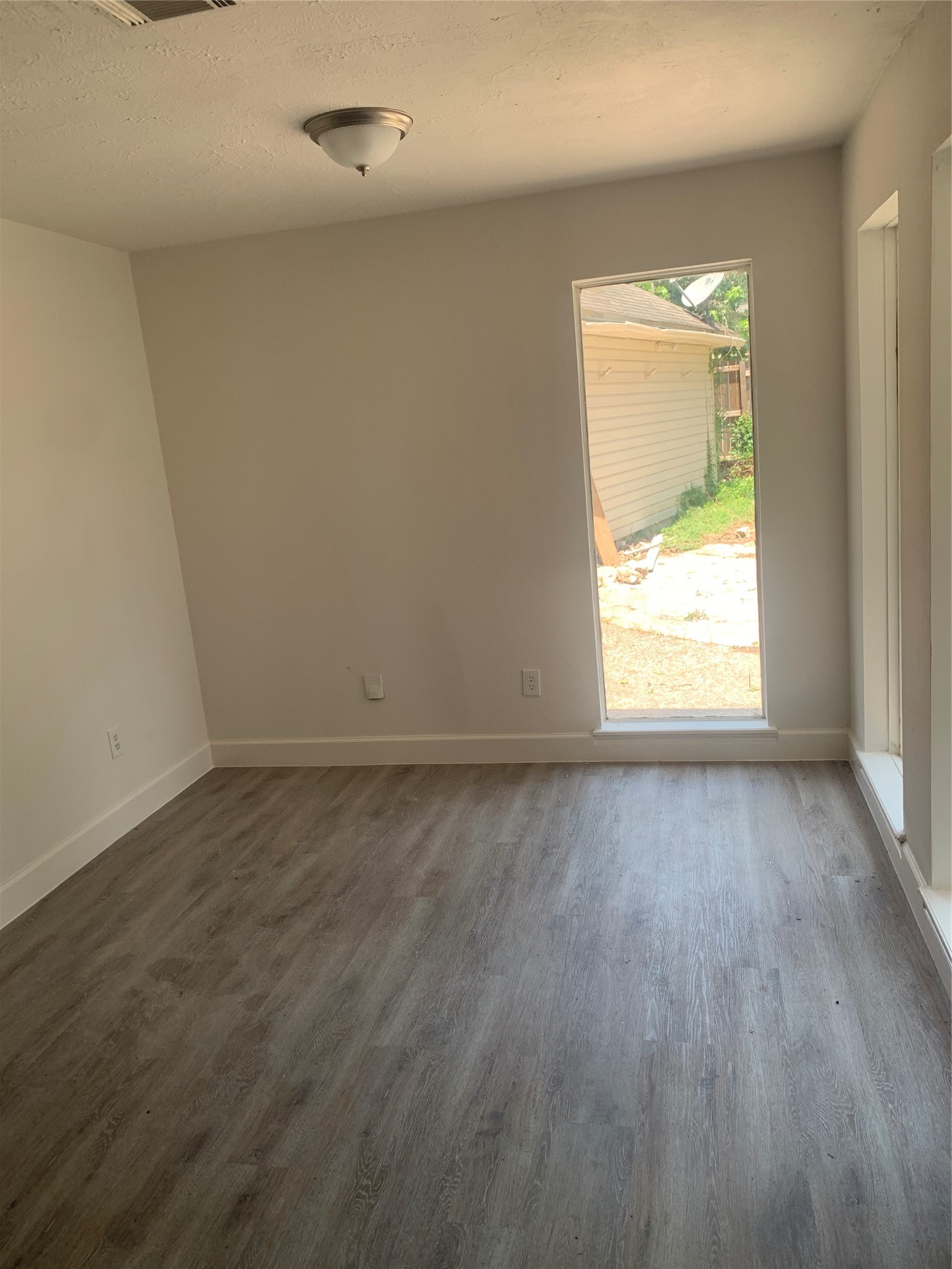 1818 Hamlin Valley Drive, Houston, TX 77090