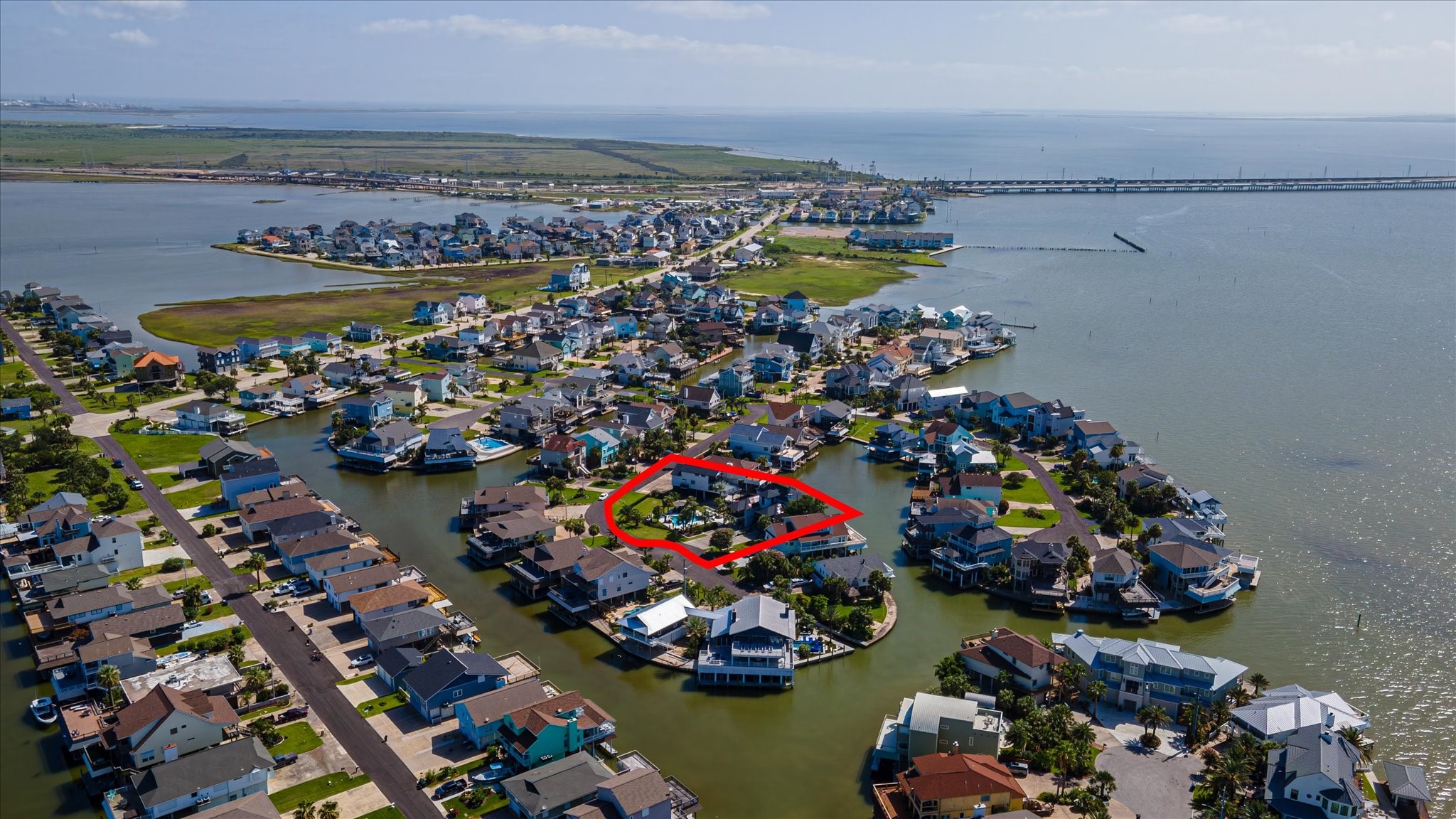 1047 & 1027 Long Reach Drive, Tiki Island, TX 77554