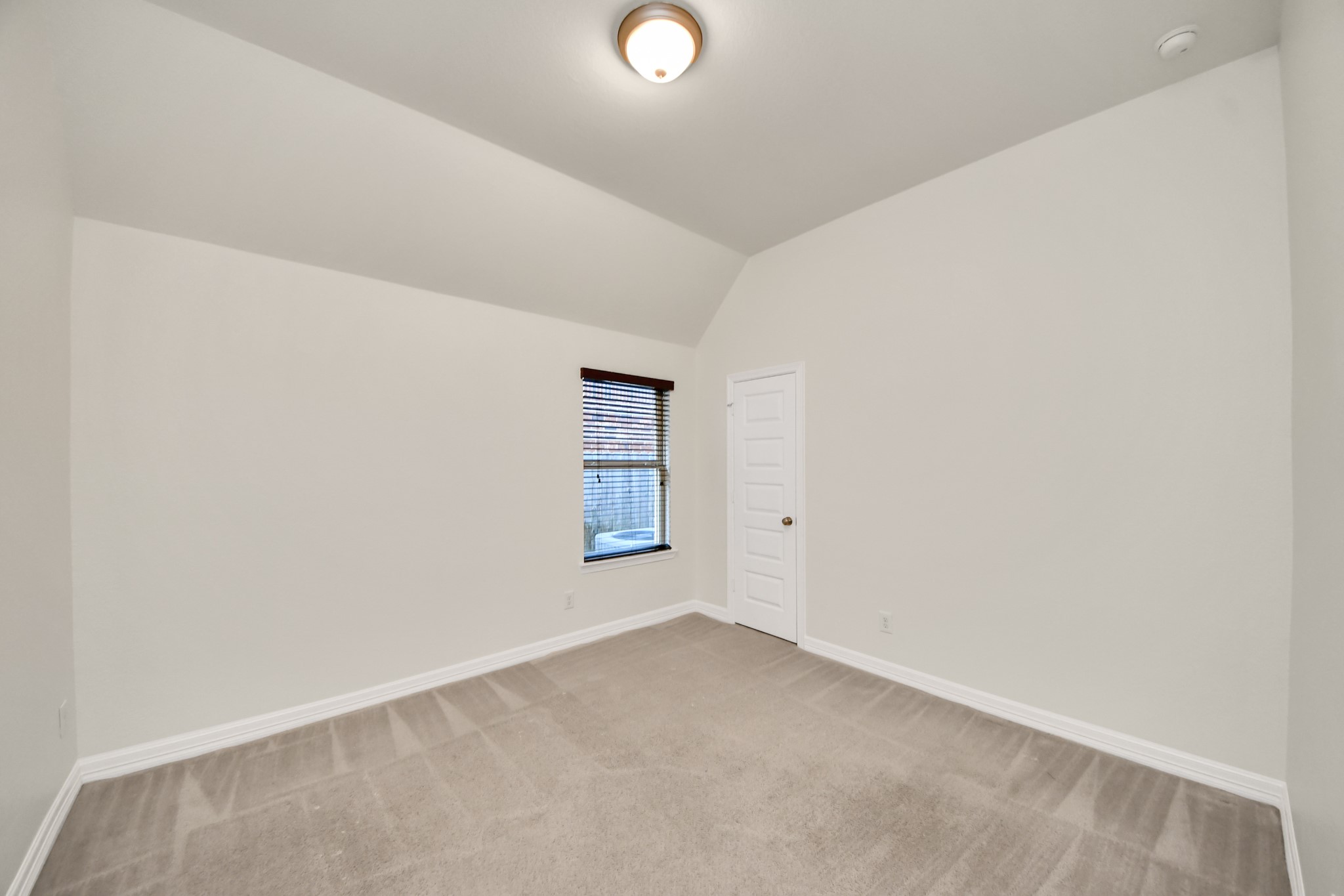 139 Round Lake Drive, Rosenberg, TX 77469