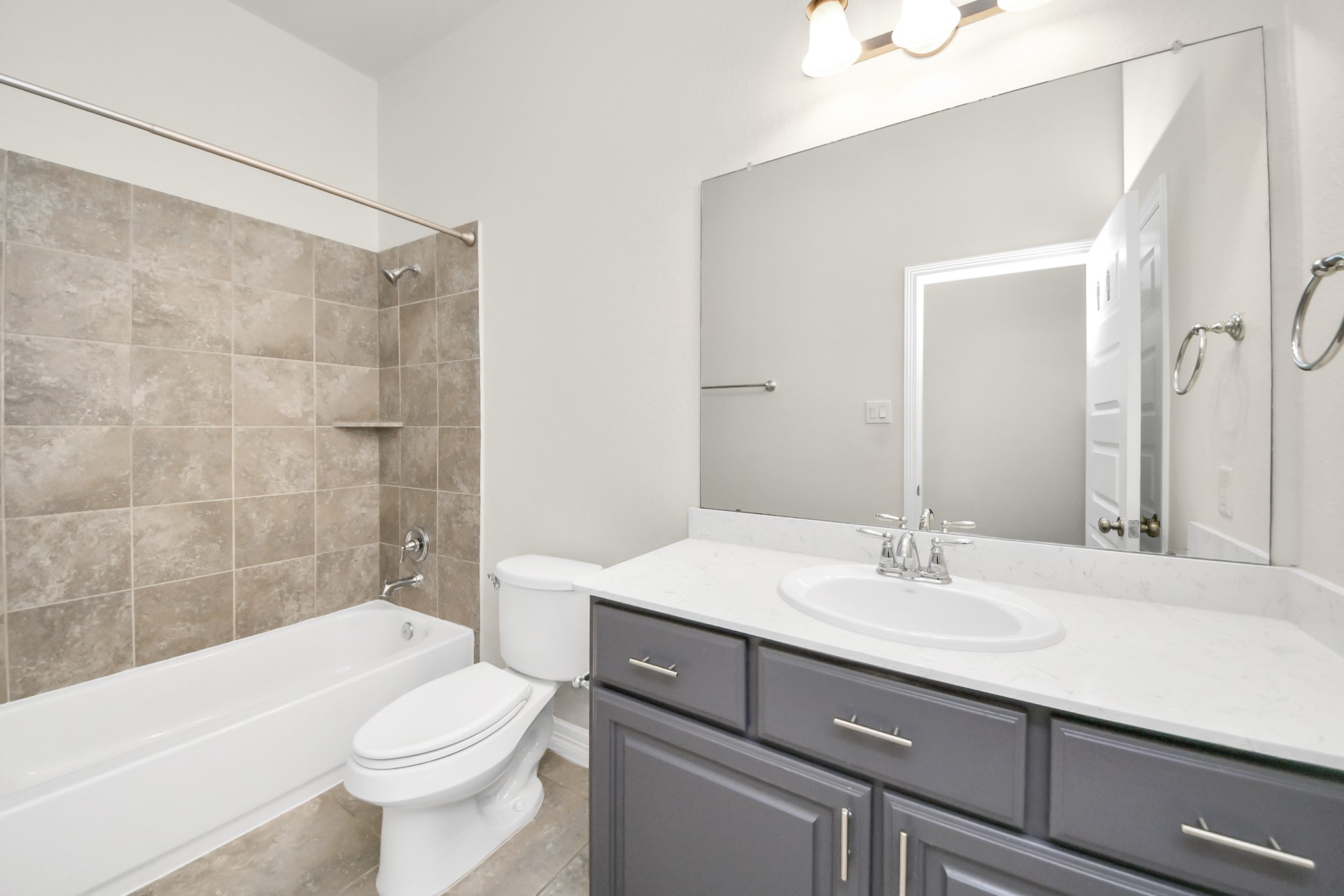 139 Round Lake Drive, Rosenberg, TX 77469