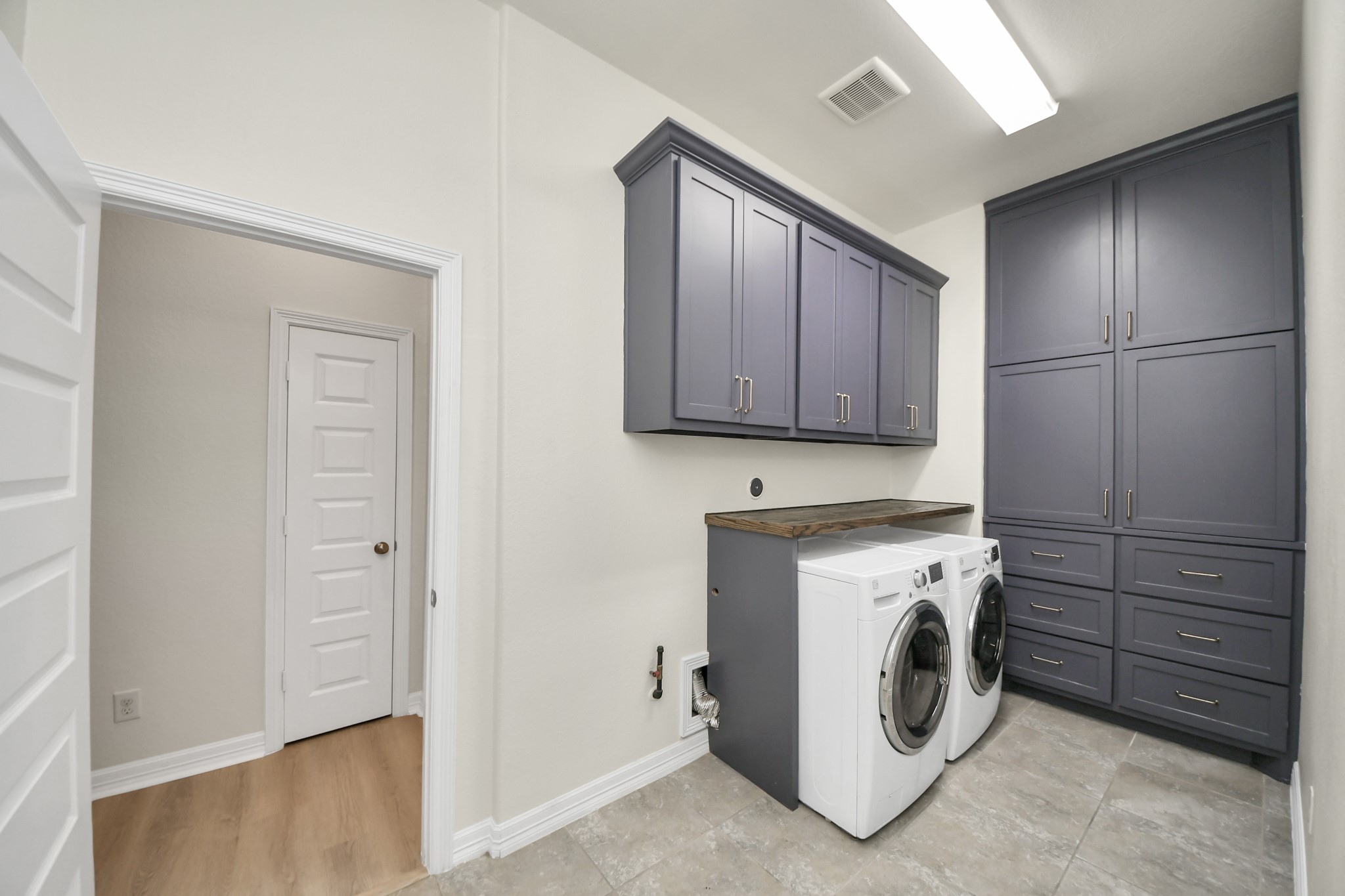 139 Round Lake Drive, Rosenberg, TX 77469