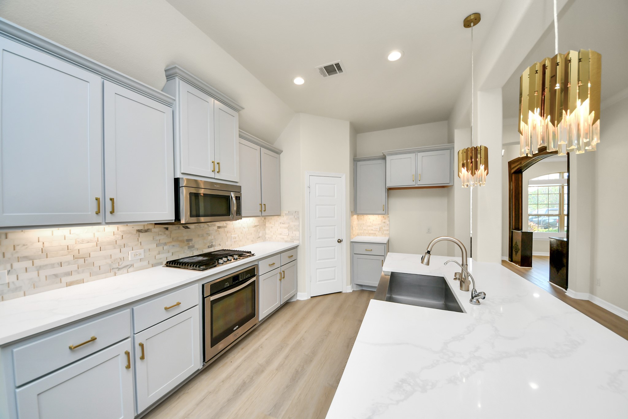 139 Round Lake Drive, Rosenberg, TX 77469
