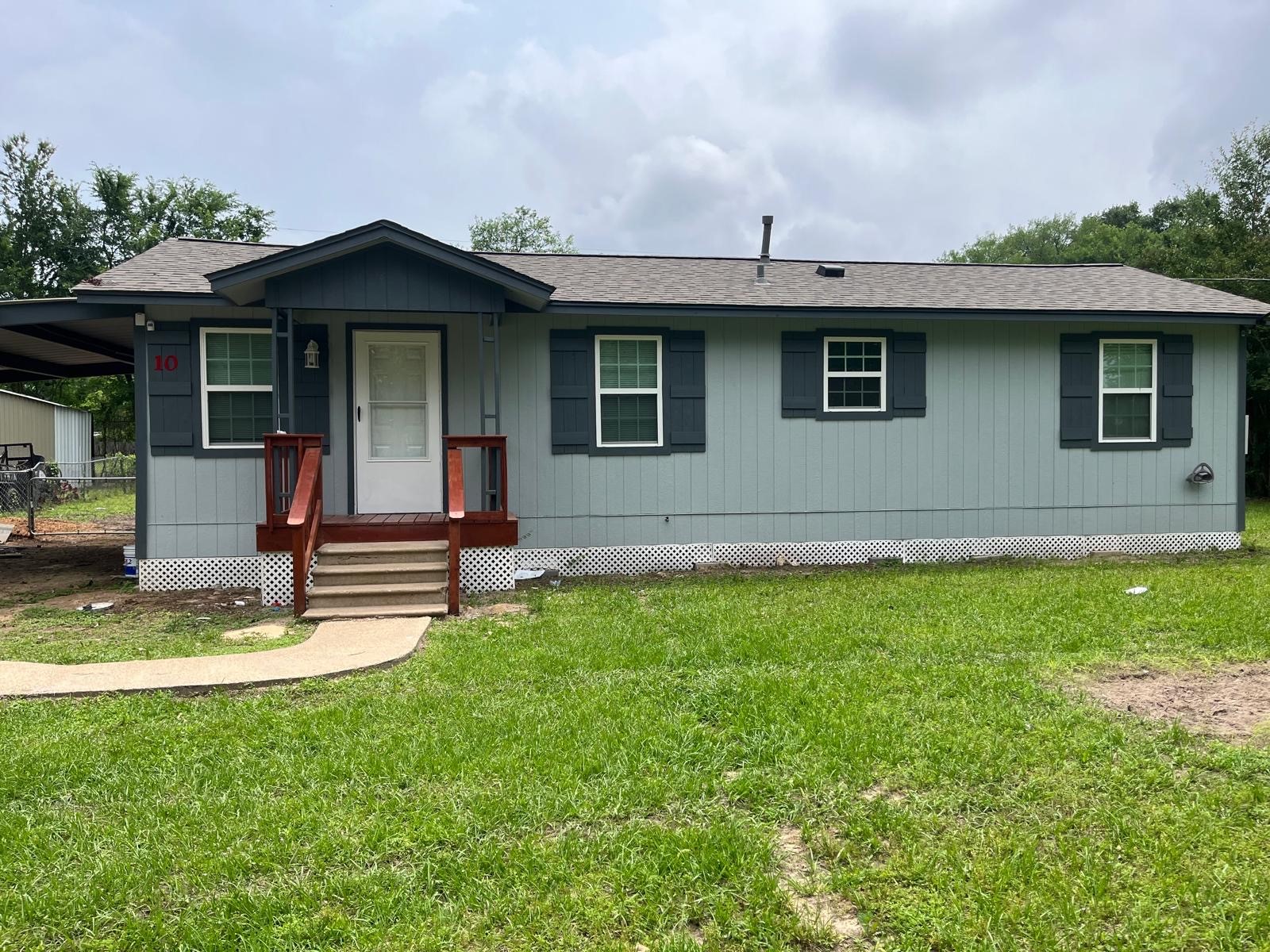 10 E Watson Street, Willis, TX 77378
