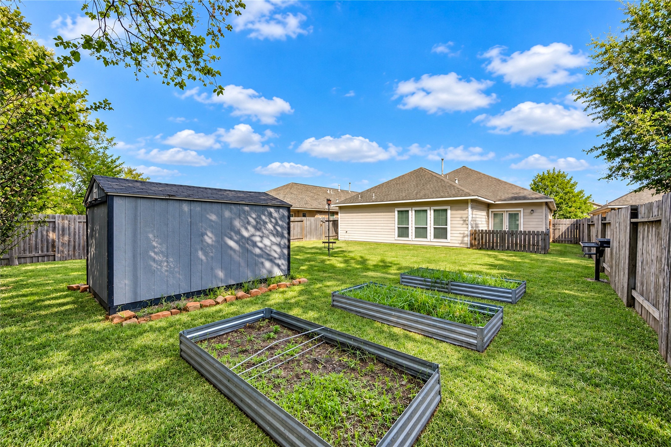 228 Country Crossing Circle, Magnolia, TX 77354