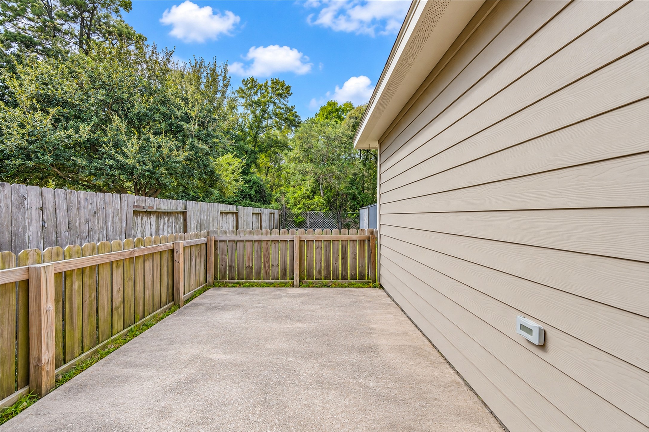 228 Country Crossing Circle, Magnolia, TX 77354
