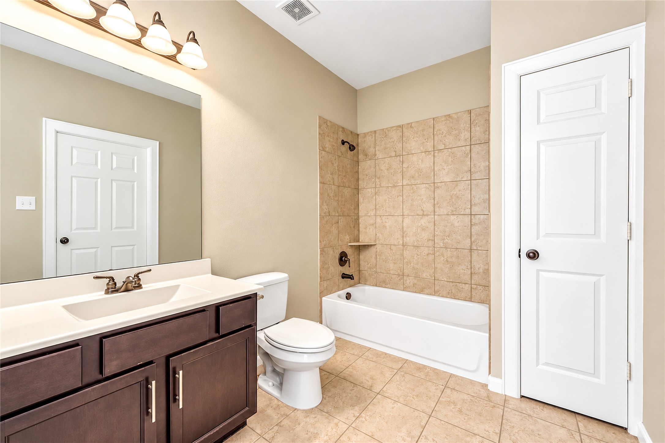 228 Country Crossing Circle, Magnolia, TX 77354