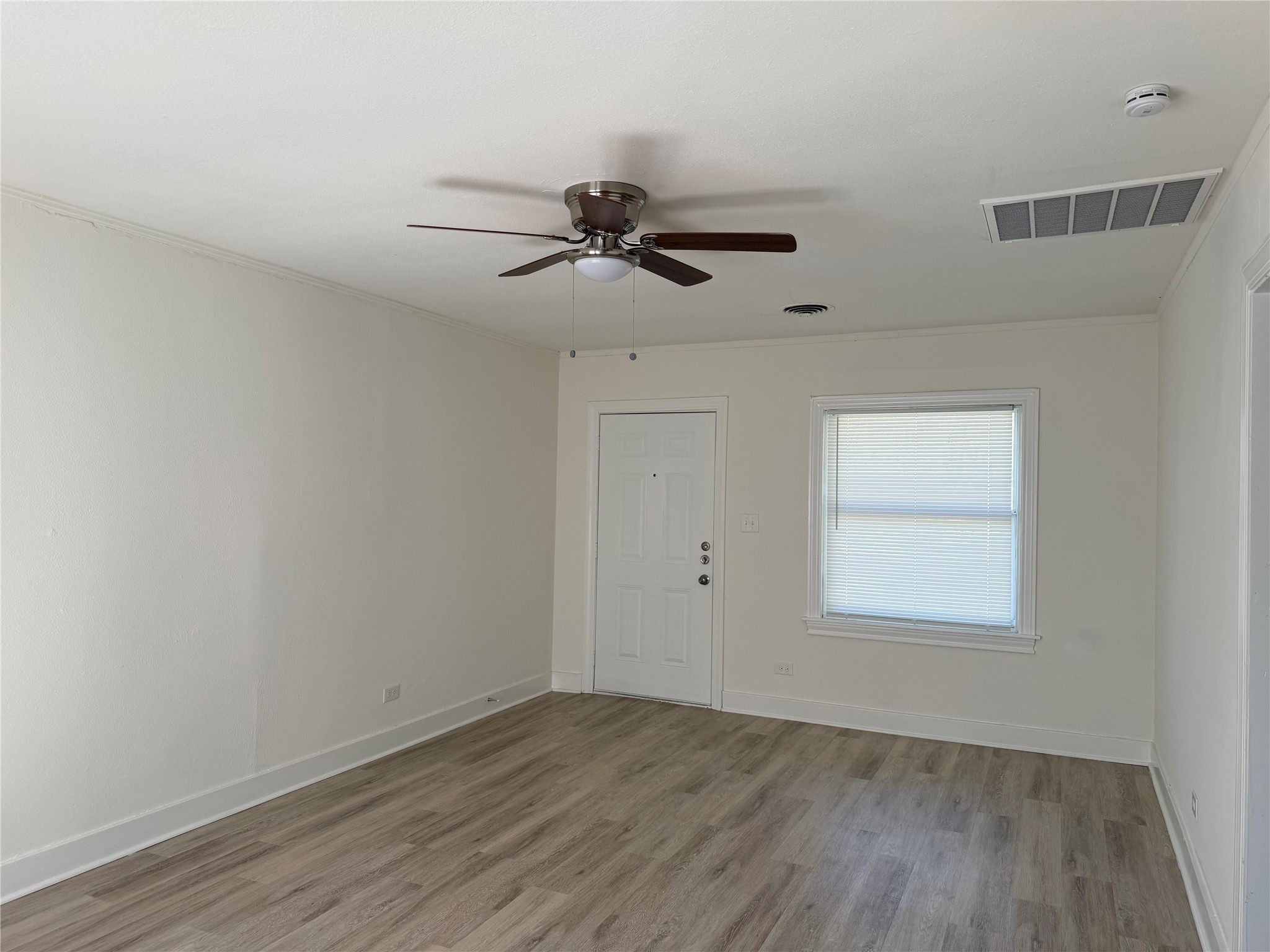 815 17th Avenue N, Texas City, TX 77590