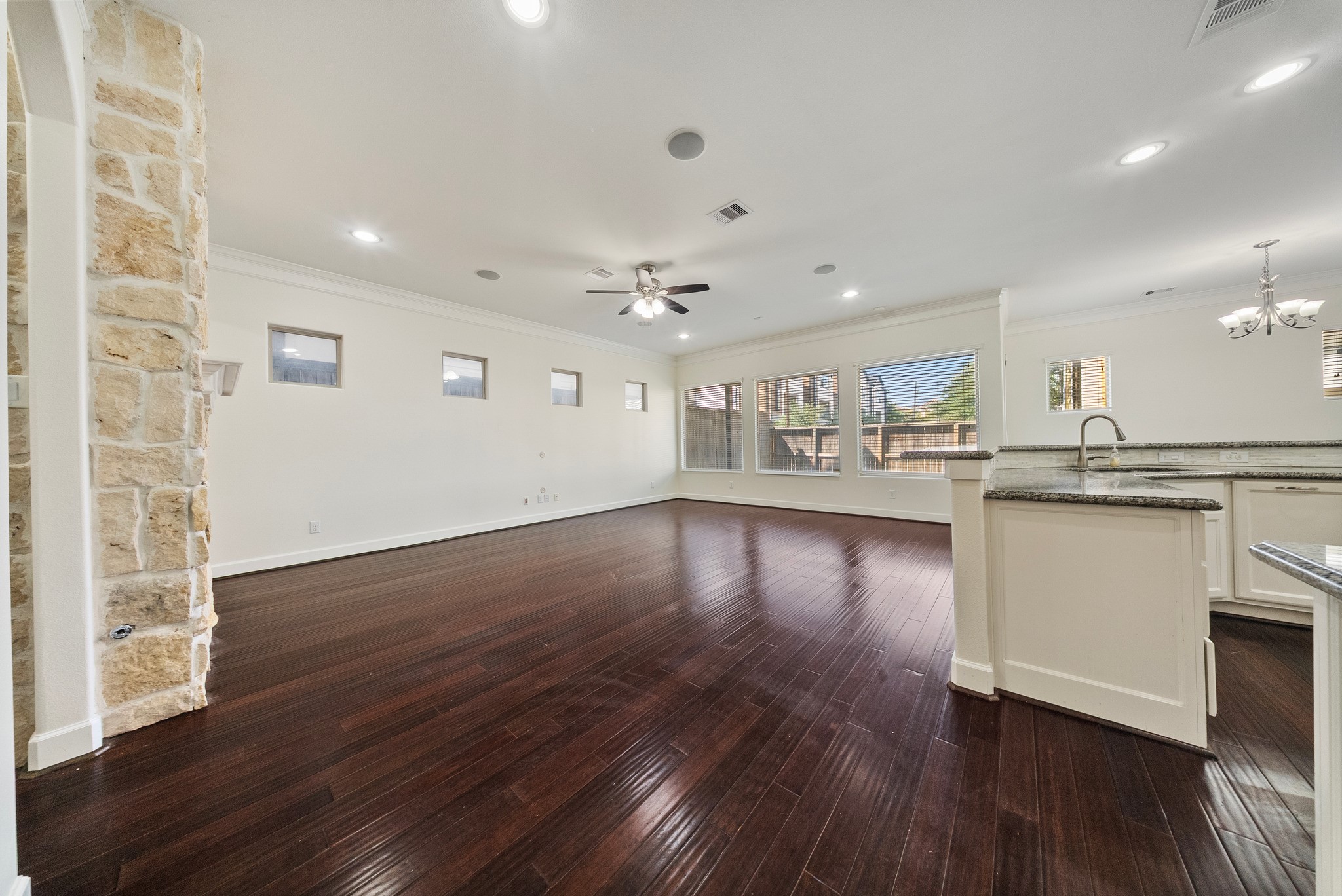 4421 Marina Street, Houston, TX 77007 4421 Marina Street, Houston, TX 77007