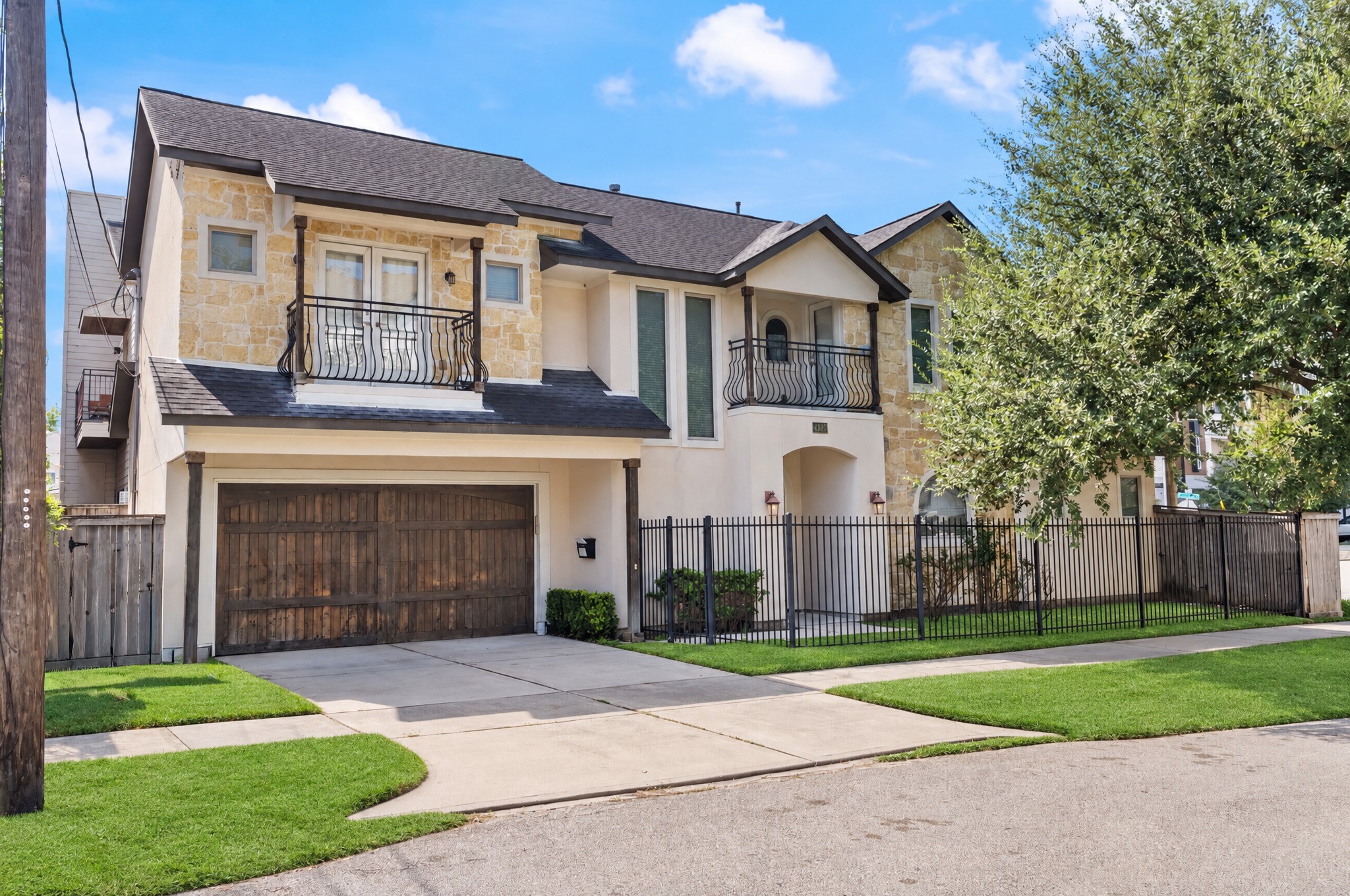 4421 Marina Street, Houston, TX 77007