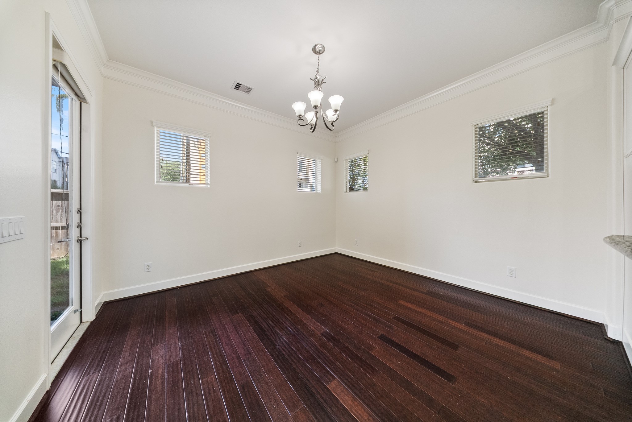 4421 Marina Street, Houston, TX 77007