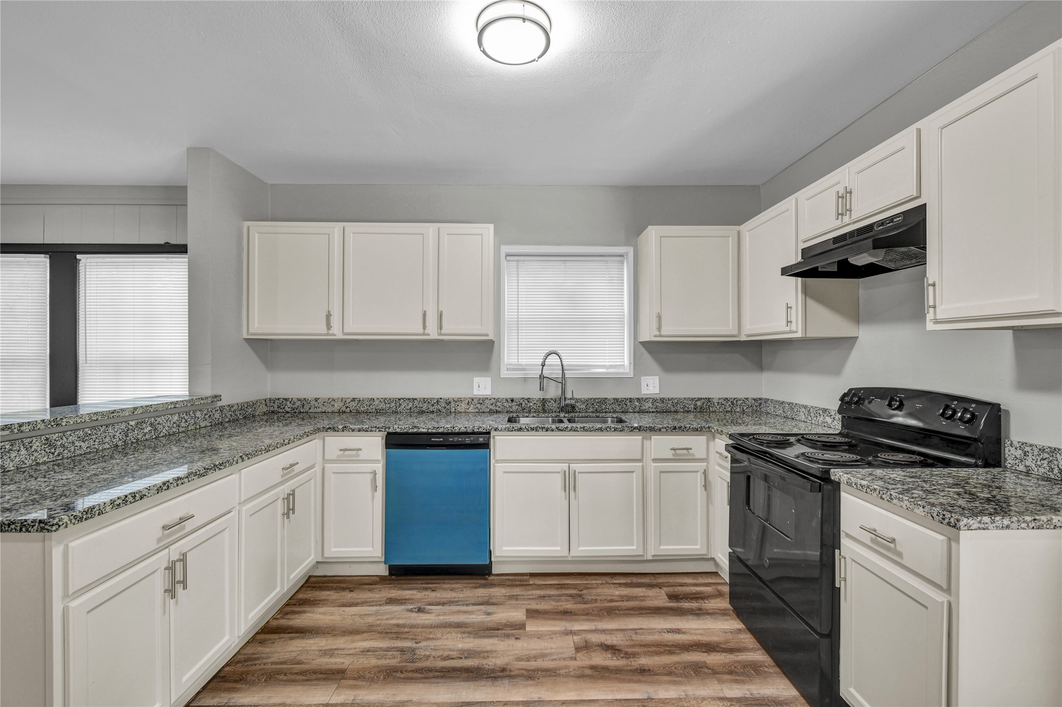 granite countertops and new dishwasher