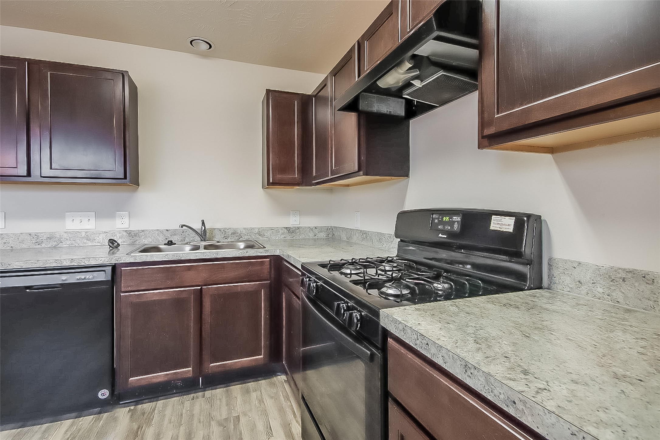 Photos may be representative of the floor plan and not the exact home. Finishes, layout, and features of the actual property for lease may vary.