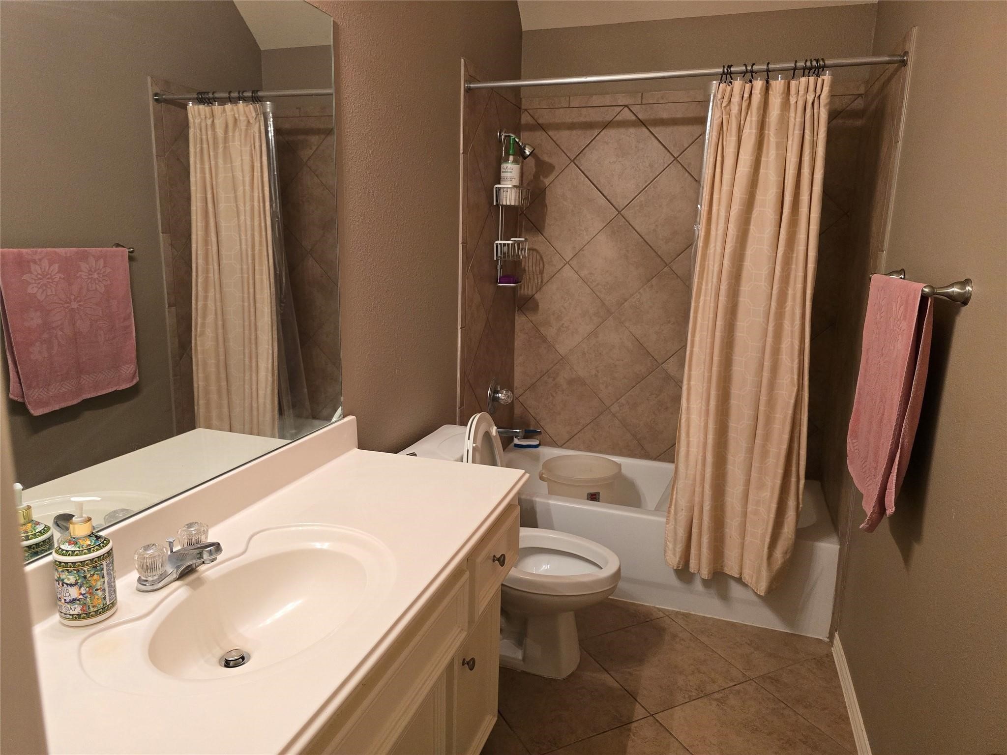 2414 Hidden Park Court, Richmond, TX 77469