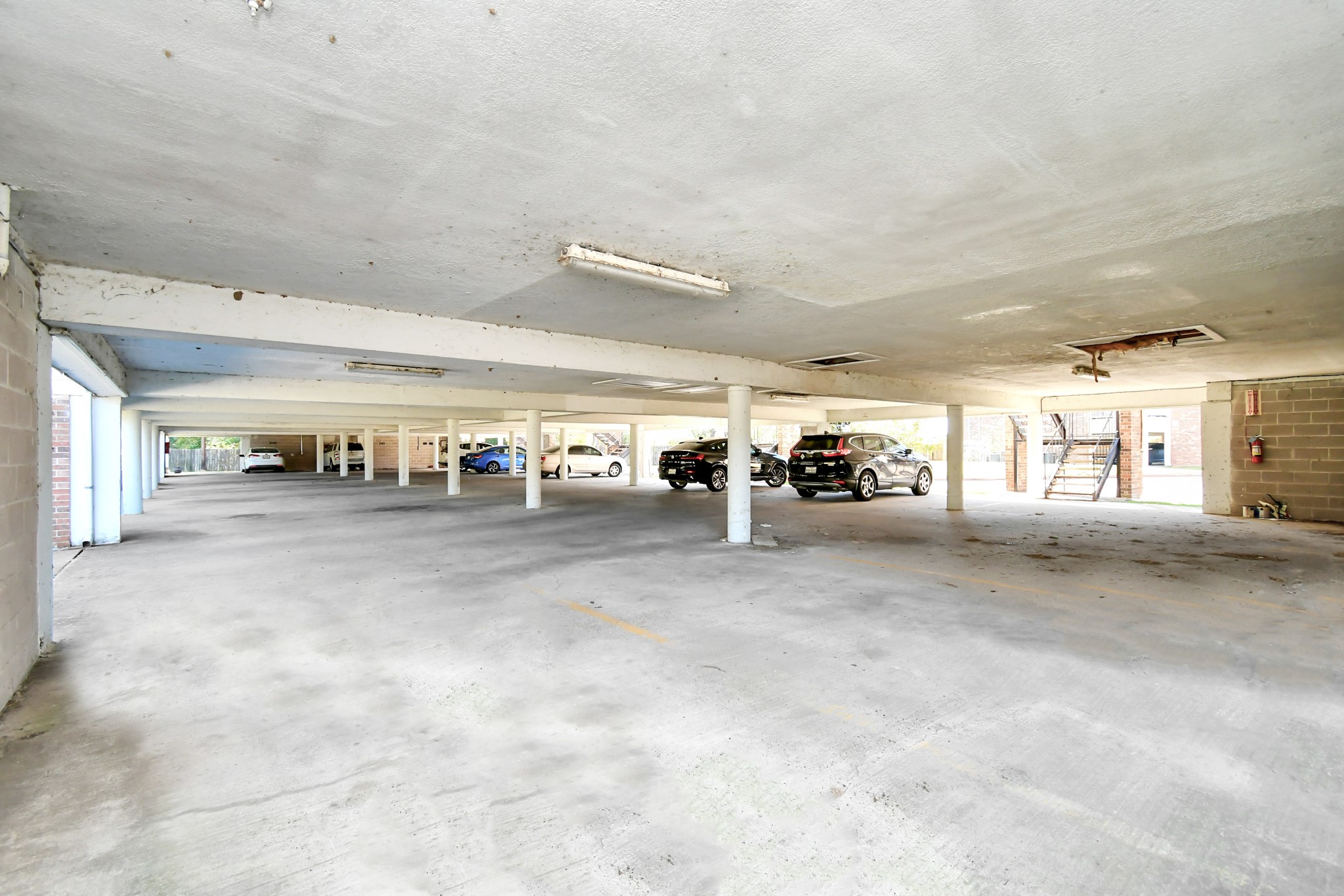 2501 Gulf Freeway, #250D, Dickinson, TX 77539